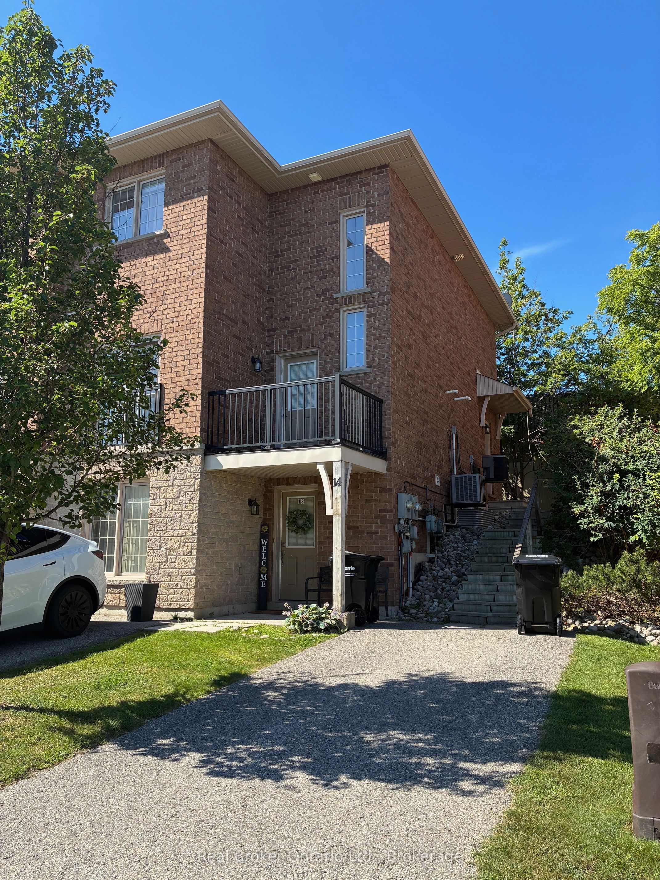 175 Stanley Street 13, Barrie, ON L4M 0G2