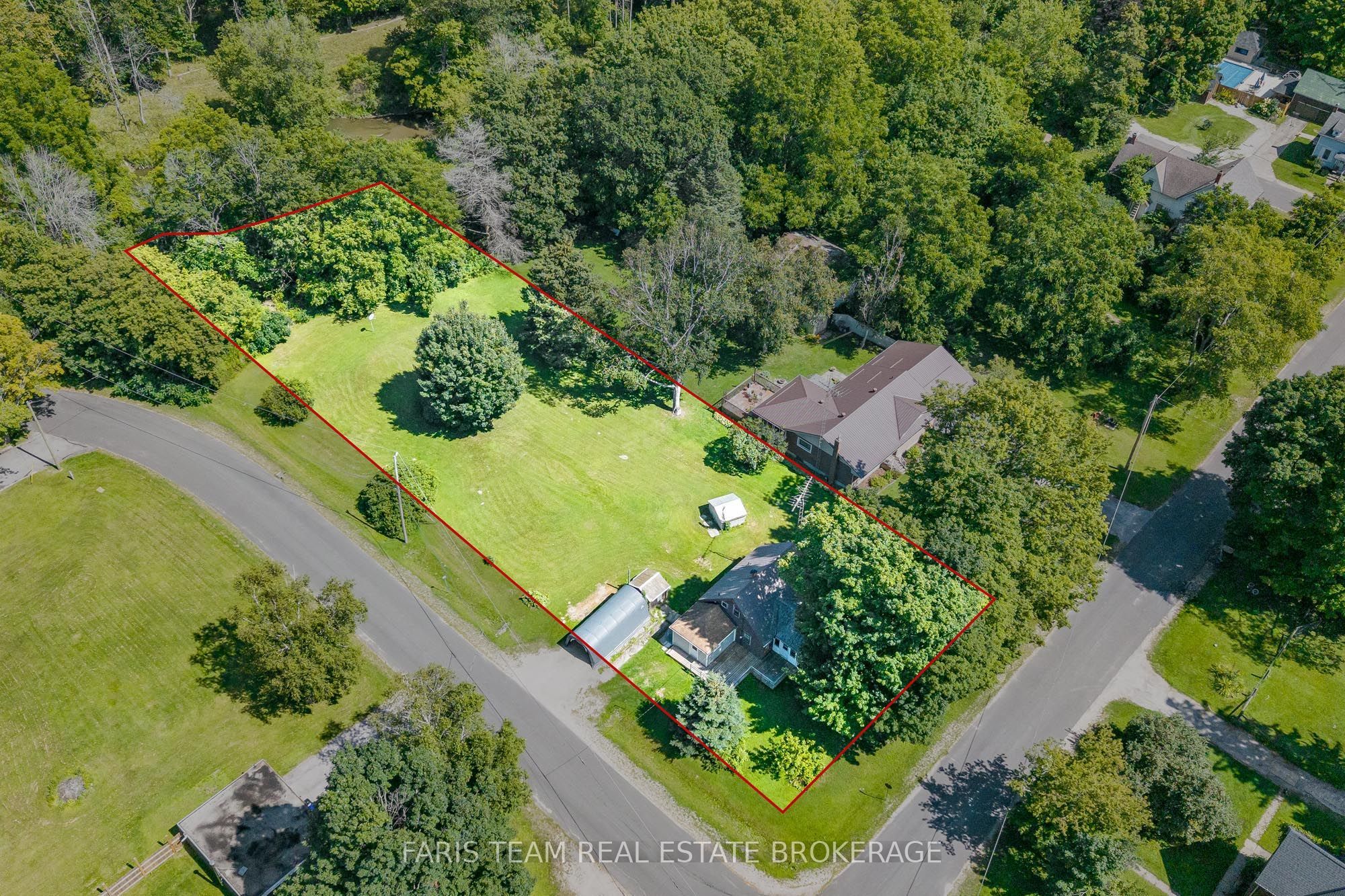 29 Marsh Lane, Tiny, ON L0K 2E1