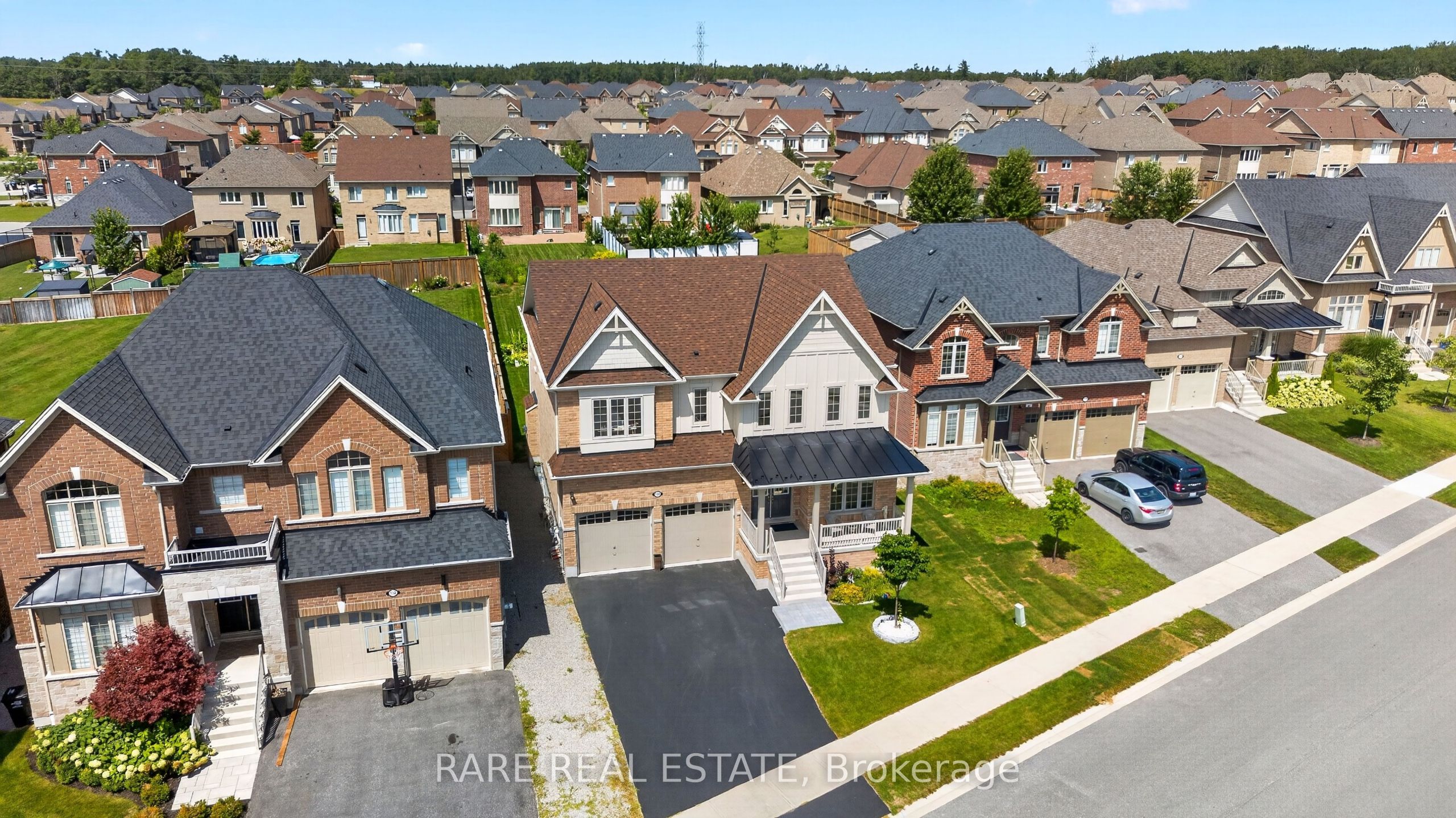 130 Victoria Wood Avenue, Springwater, ON L9X 1Z8 photo 2