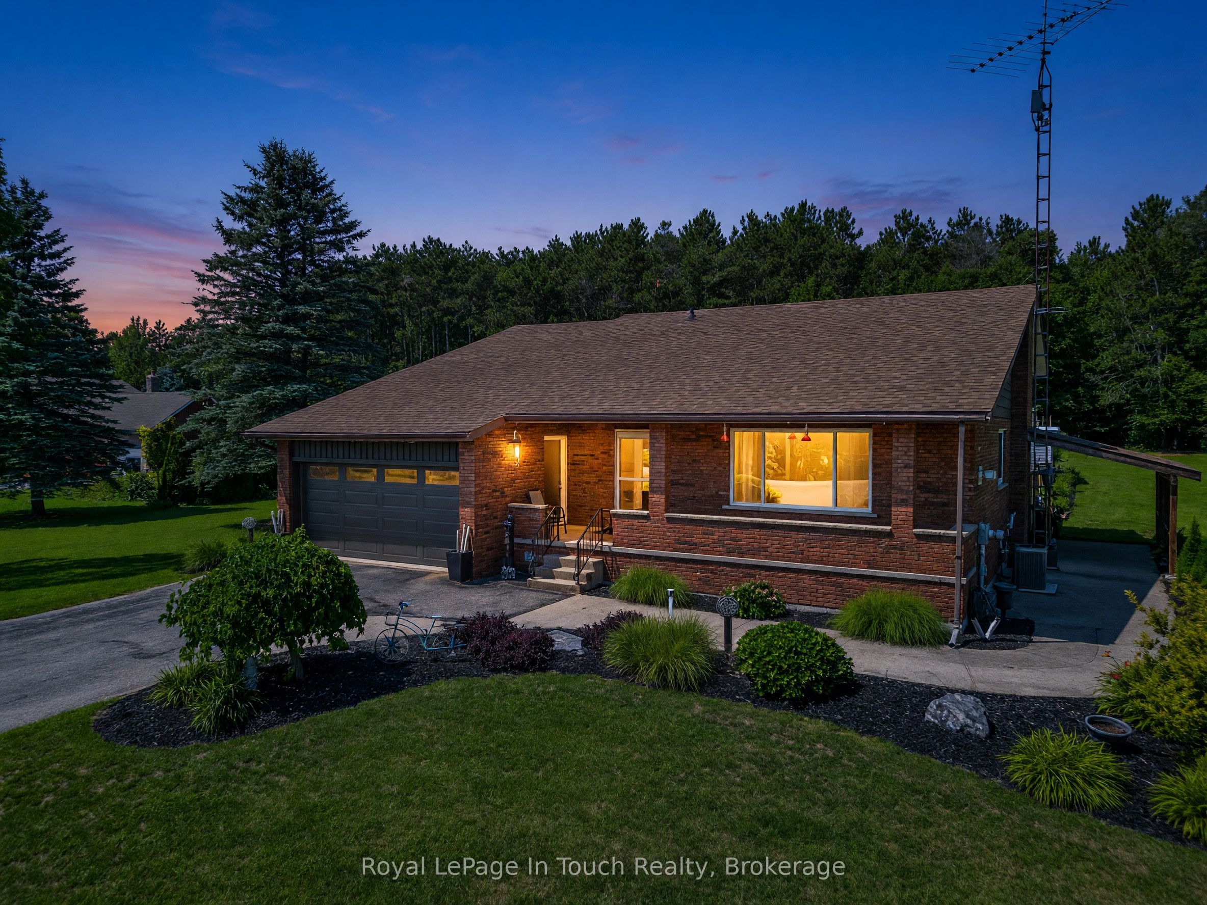 80 12 Concession E, Tiny, ON L0L 2J0 photo 2