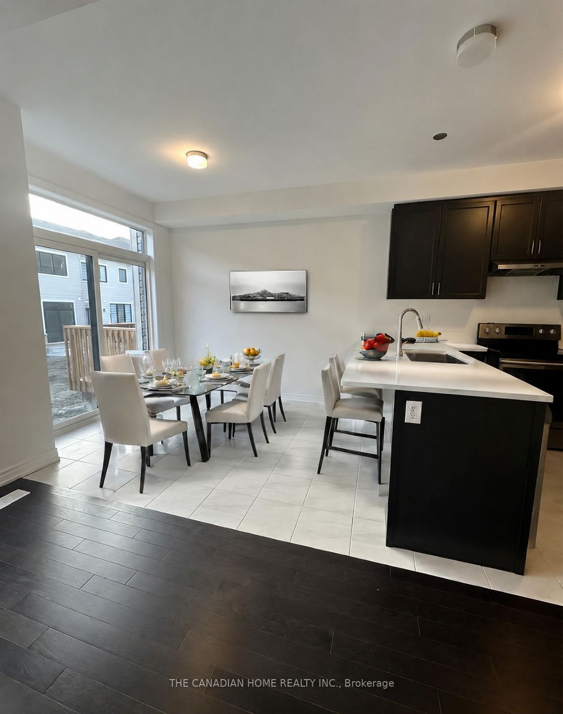 71 Milady Crescent, Barrie, ON L9J 0X2 photo 2