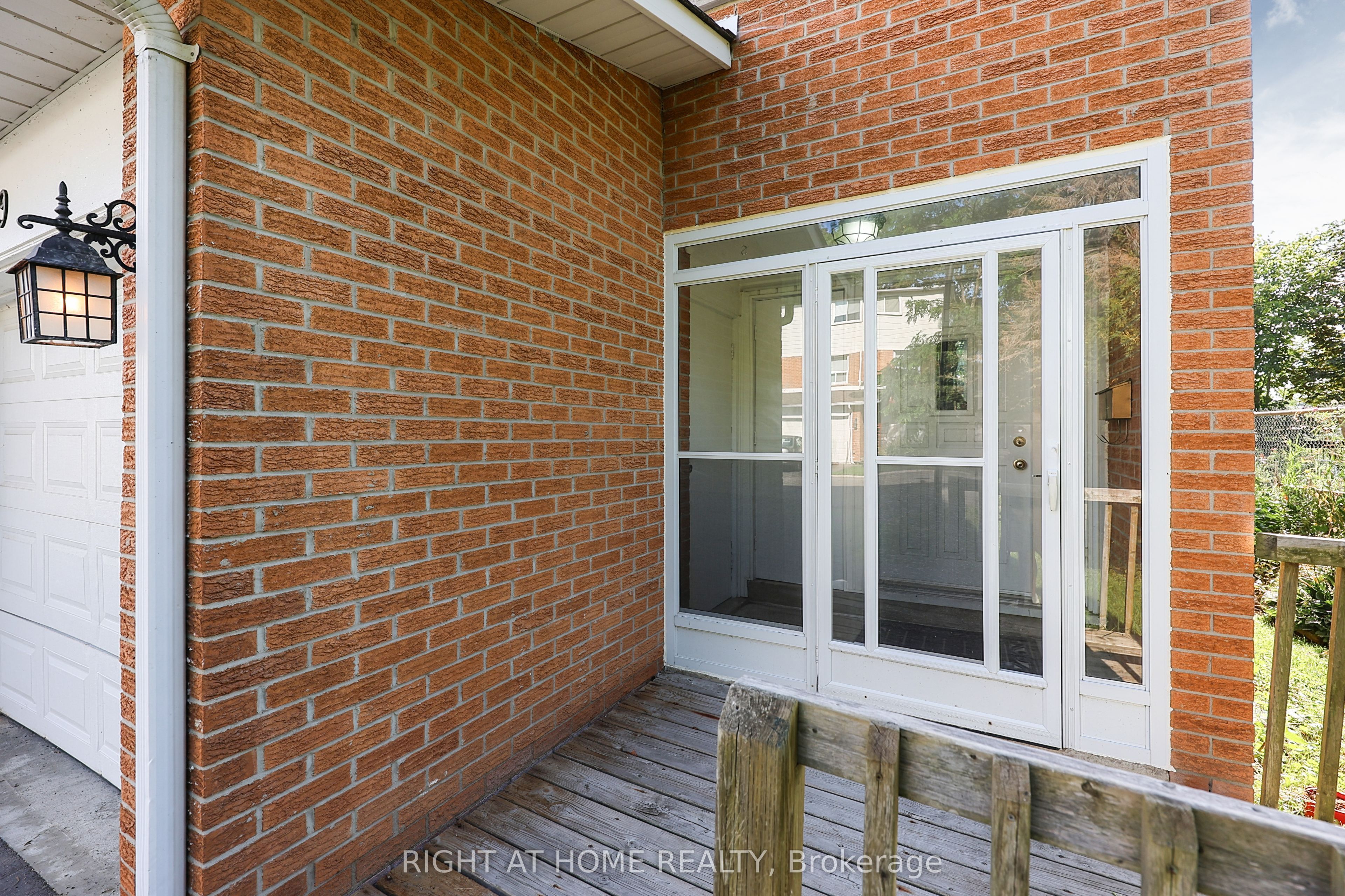237 Steel Street 9, Barrie, ON L4M 2H1 photo 4