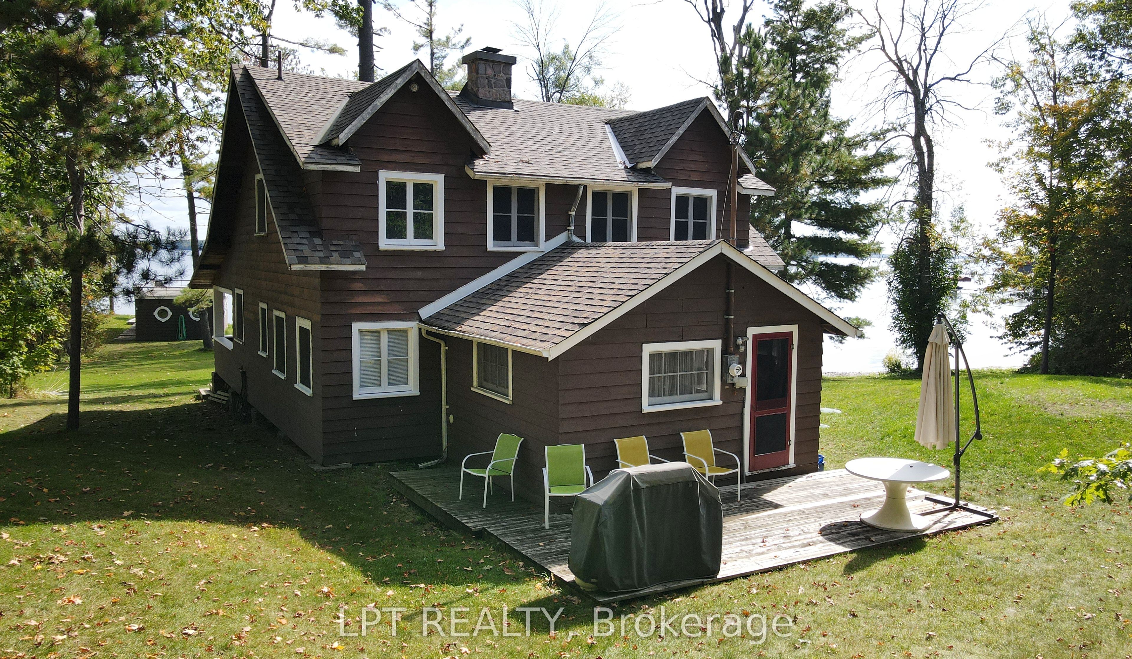 1764 Bay Park Road, Severn, ON L3V 0V7
