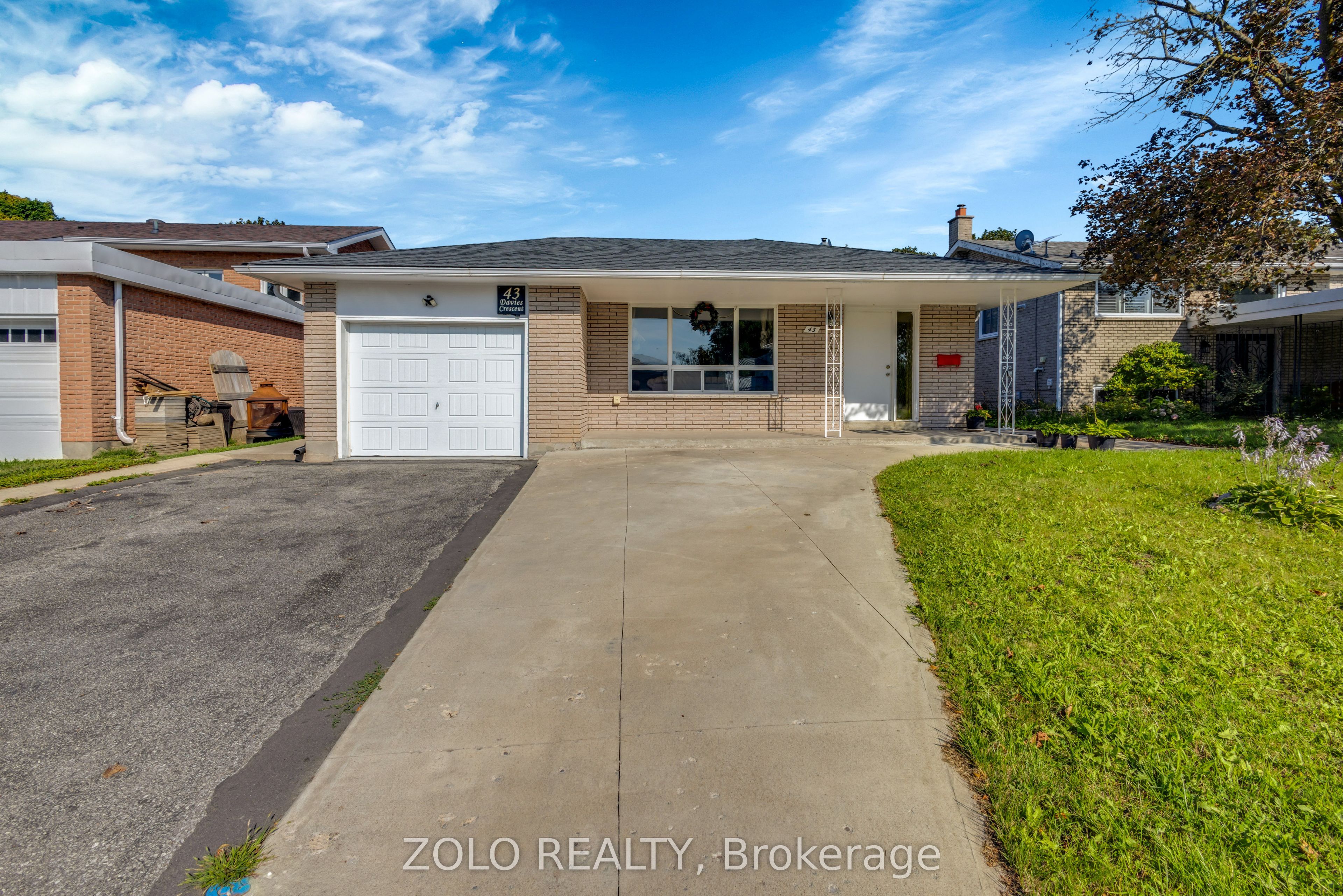 43 Davies Crescent, Barrie, ON L4M 2M4 photo 3