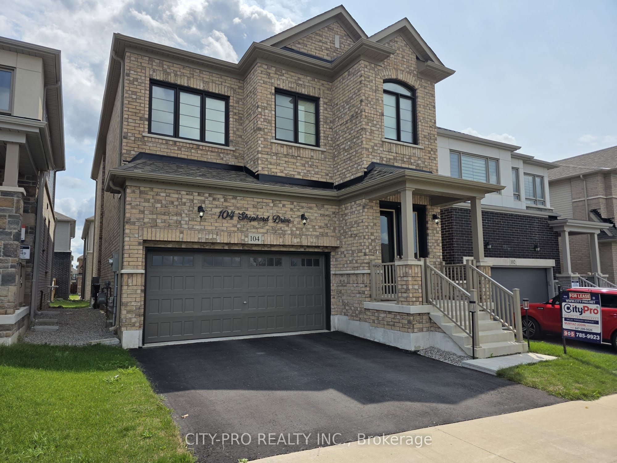 104 Shepherd Drive, Barrie, ON L9S 2Z4 photo 2