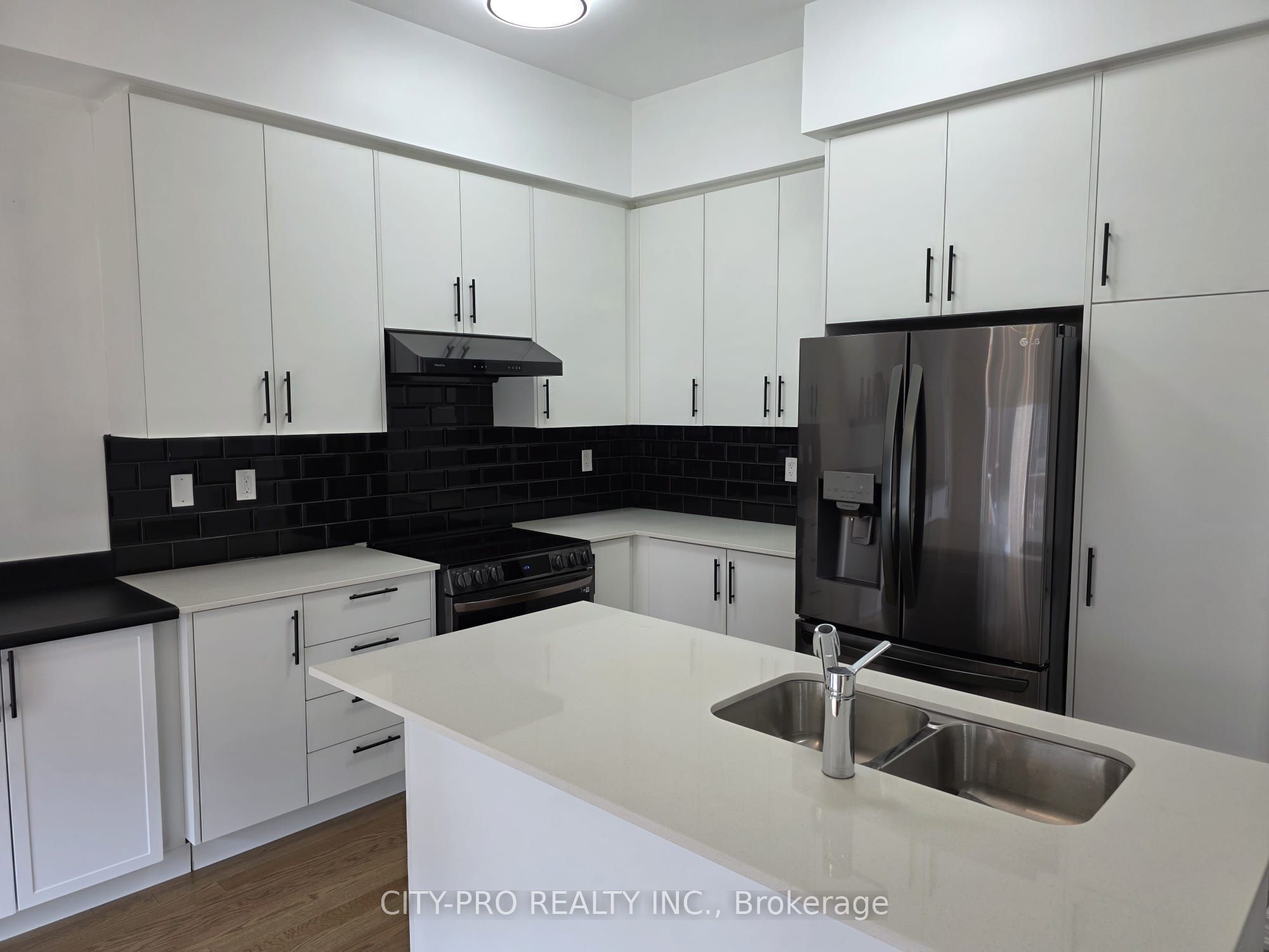 104 Shepherd Drive, Barrie, ON L9S 2Z4 photo 4