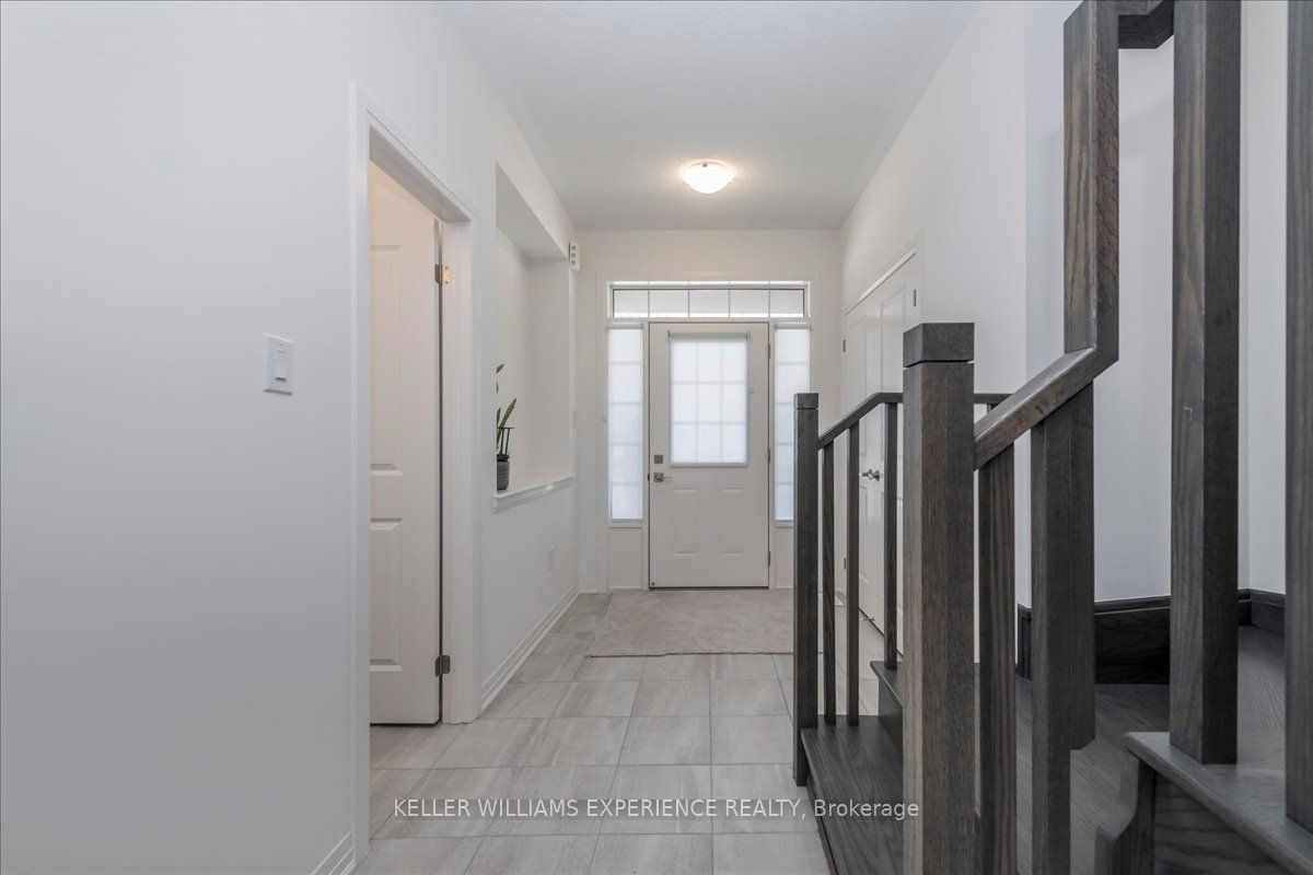 2 Sagewood Avenue, Barrie, ON L9J 0L1 photo 3
