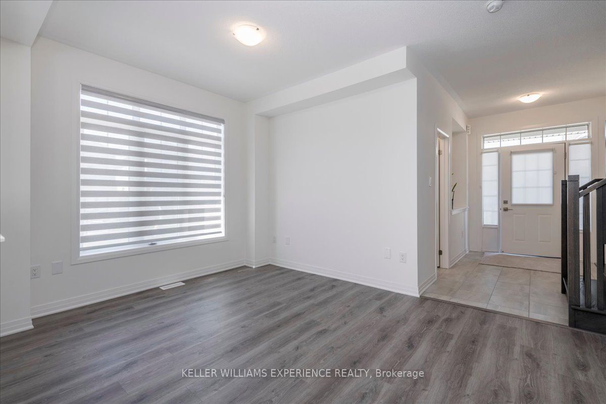 2 Sagewood Avenue, Barrie, ON L9J 0L1 photo 5