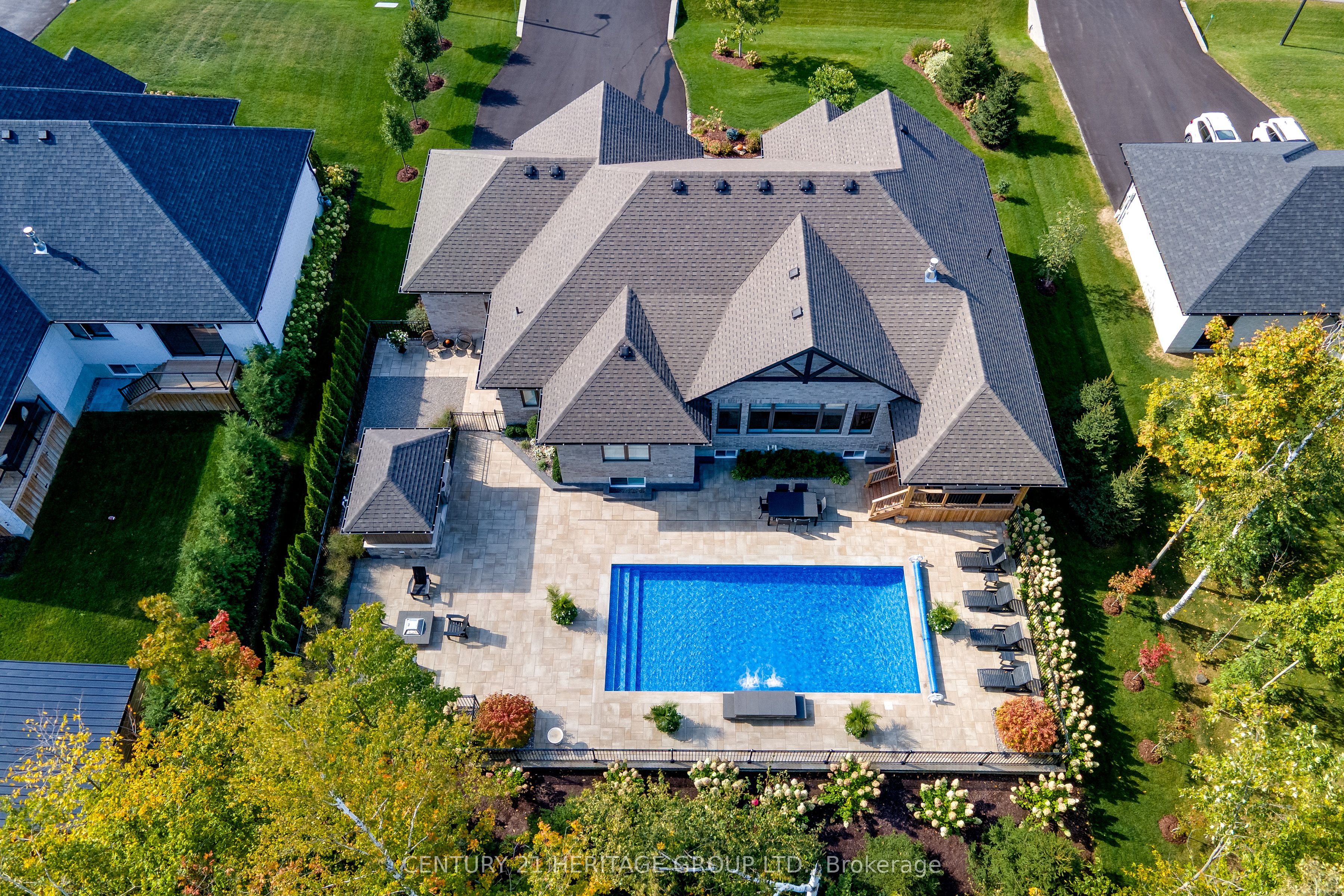 13 Byers Street, Springwater, ON L9X 2A3 photo 4