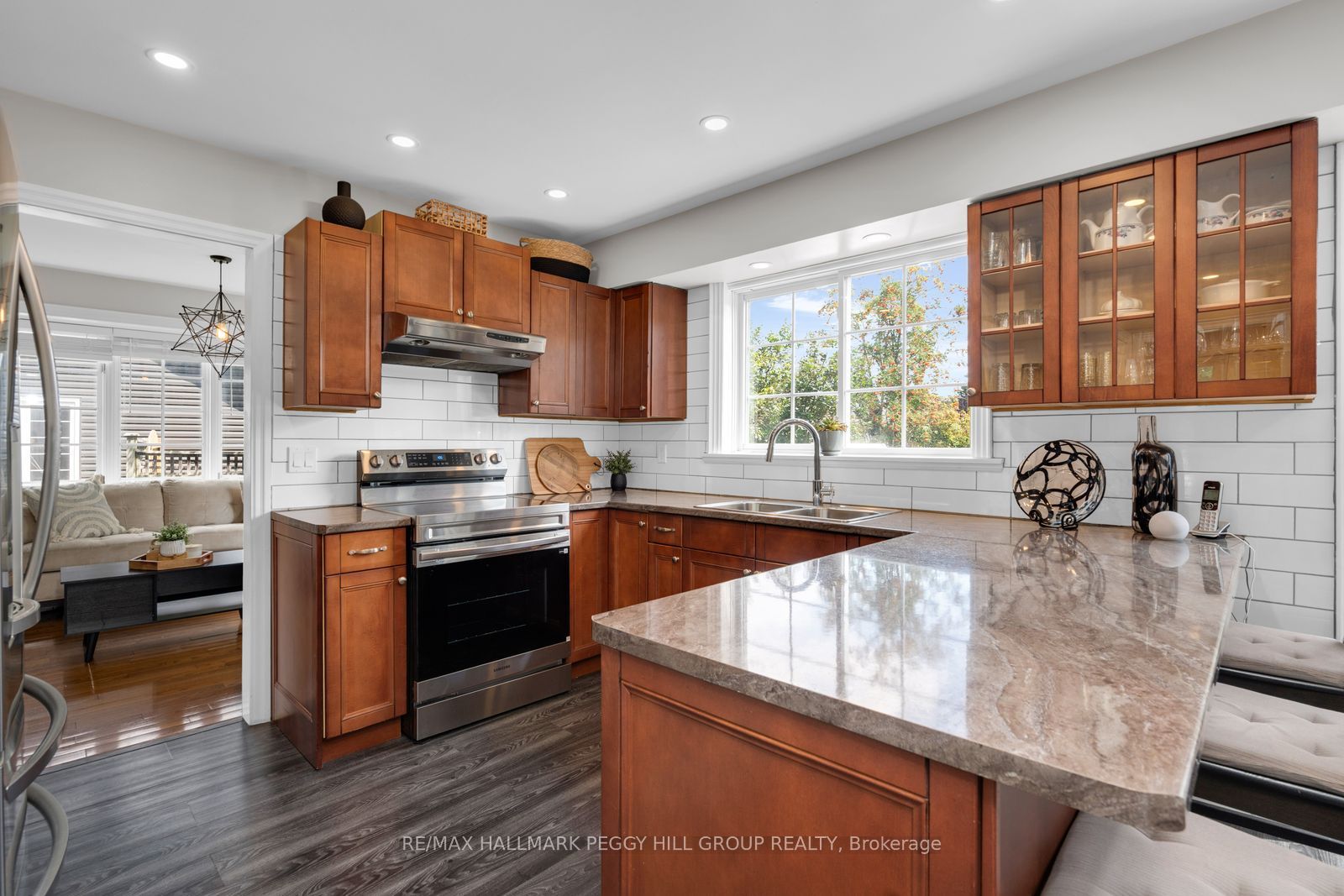 39 Howard Drive, Oro-Medonte, ON L0L 2E0 photo 4