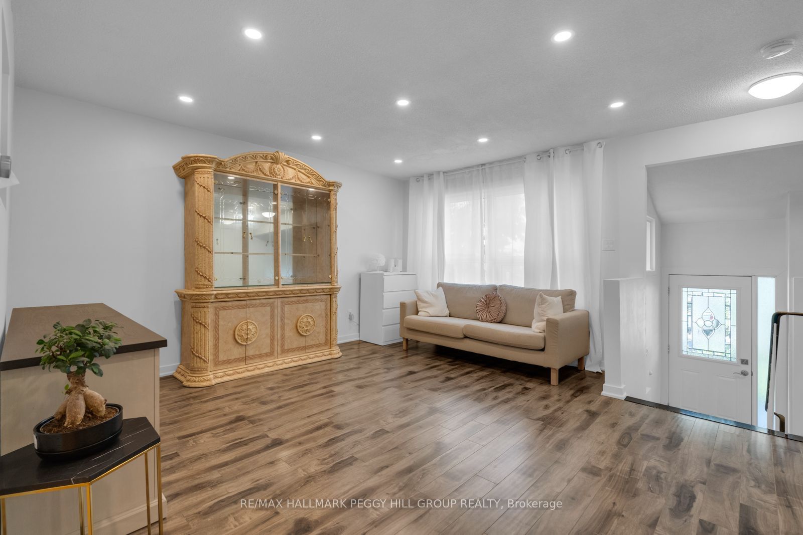 63 Ferris Lane B1, Barrie, ON L4M 5C4 photo 4