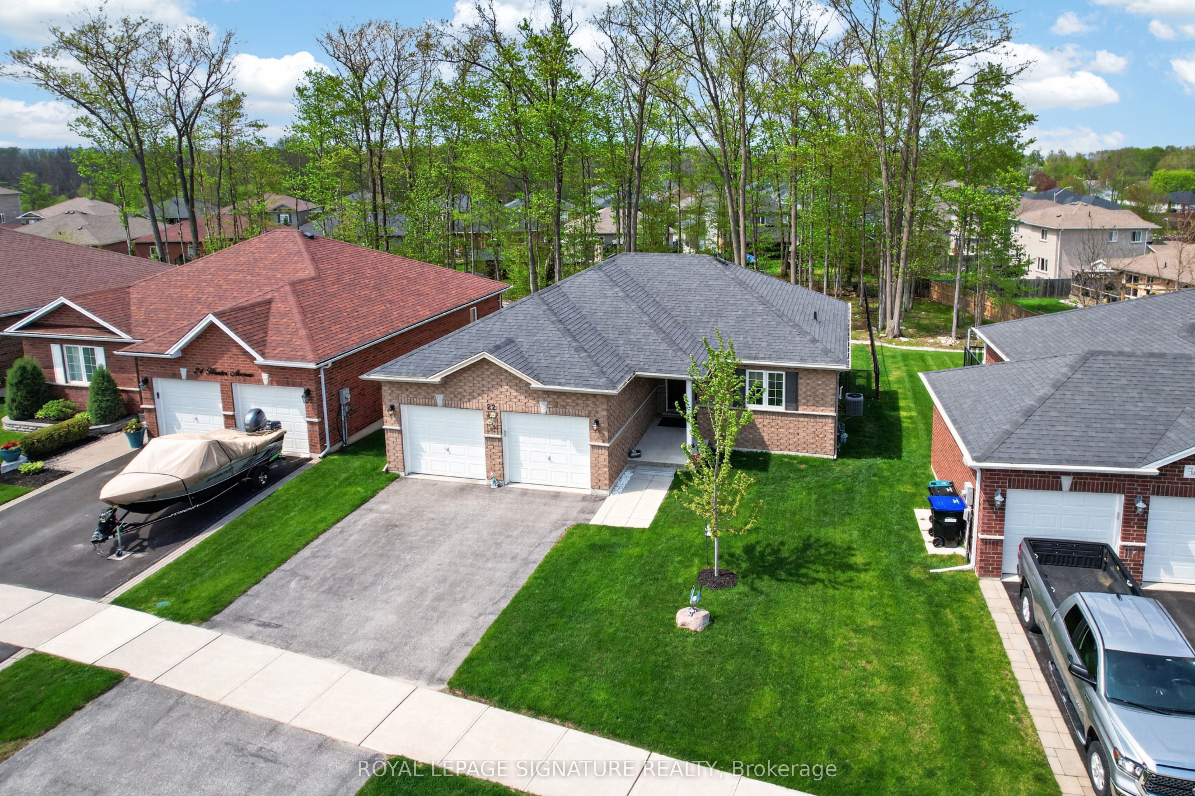 22 Hunter Avenue, Tay, ON L0K 2A0 photo 4