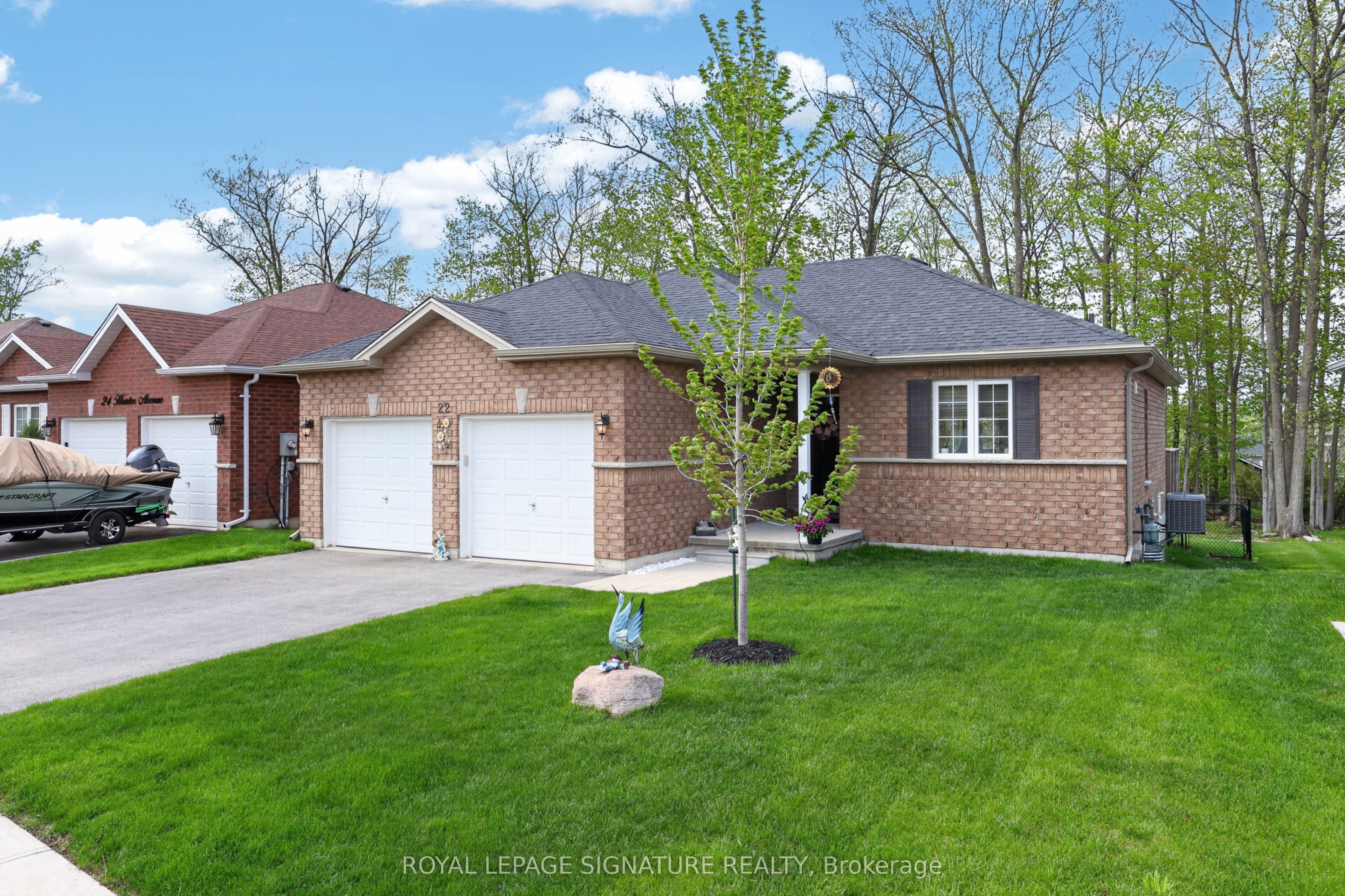 22 Hunter Avenue, Tay, ON L0K 2A0 photo 5
