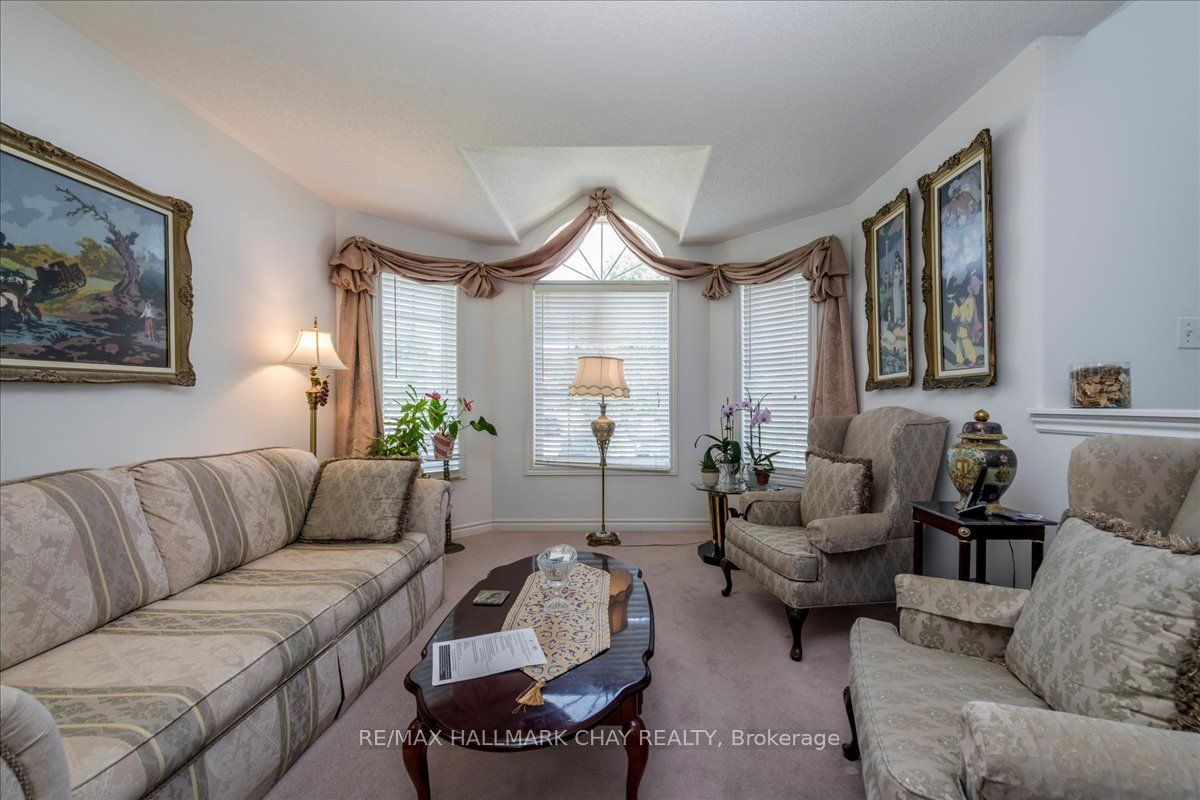 245 Pringle Drive, Barrie, ON L4N 0P4 photo 5