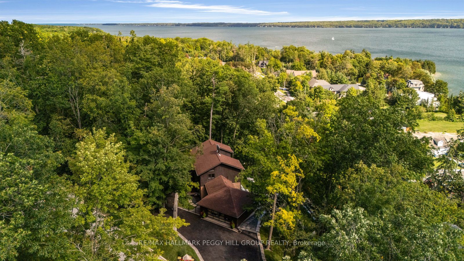 11 Crestwood Drive, Barrie, ON L4M 7C8 photo 3