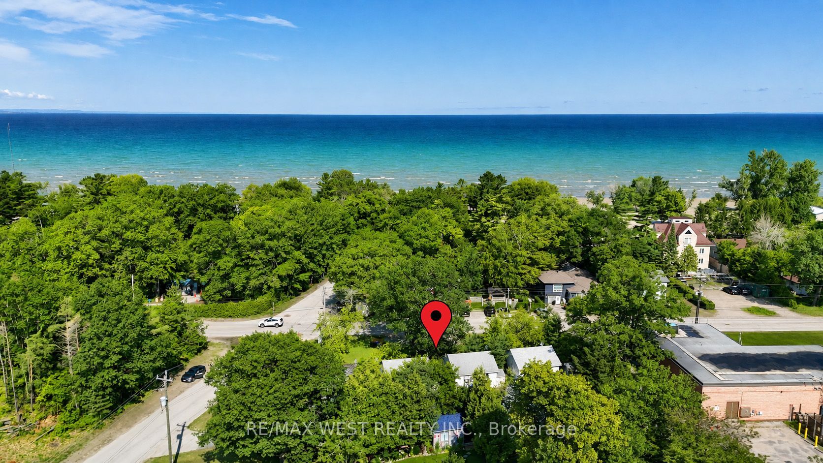 195 Dunkerron Avenue, Wasaga Beach, ON L9Z 2G8 photo 4