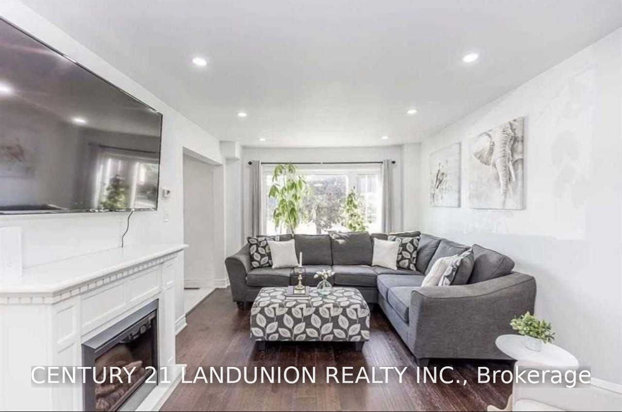 136 Livingstone Street W, Barrie, ON L4N 7J4 photo 4