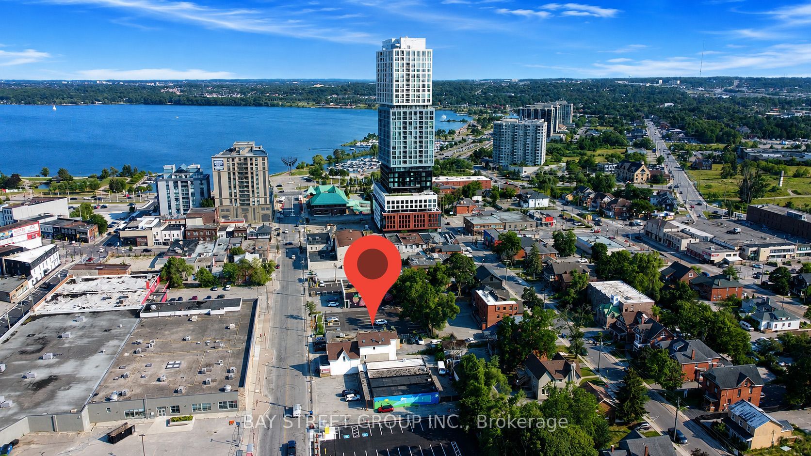 66 Maple Avenue 204, Barrie, ON L4N 1R8