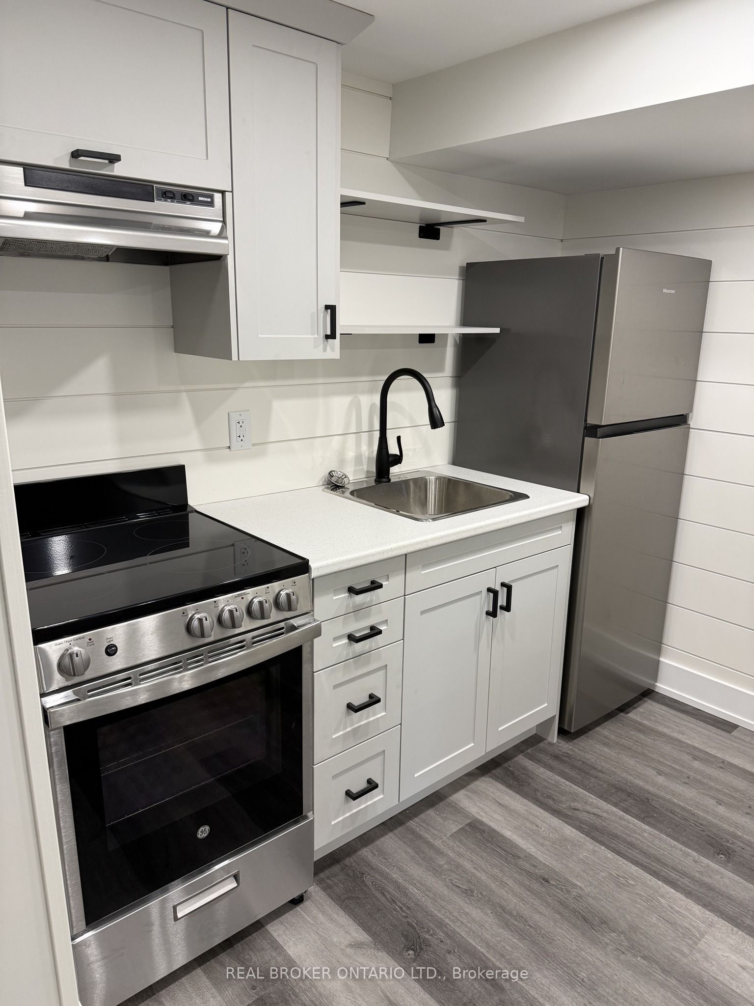 110 Melrose Avenue BASEMENT, Barrie, ON L4M 2B3 photo 5