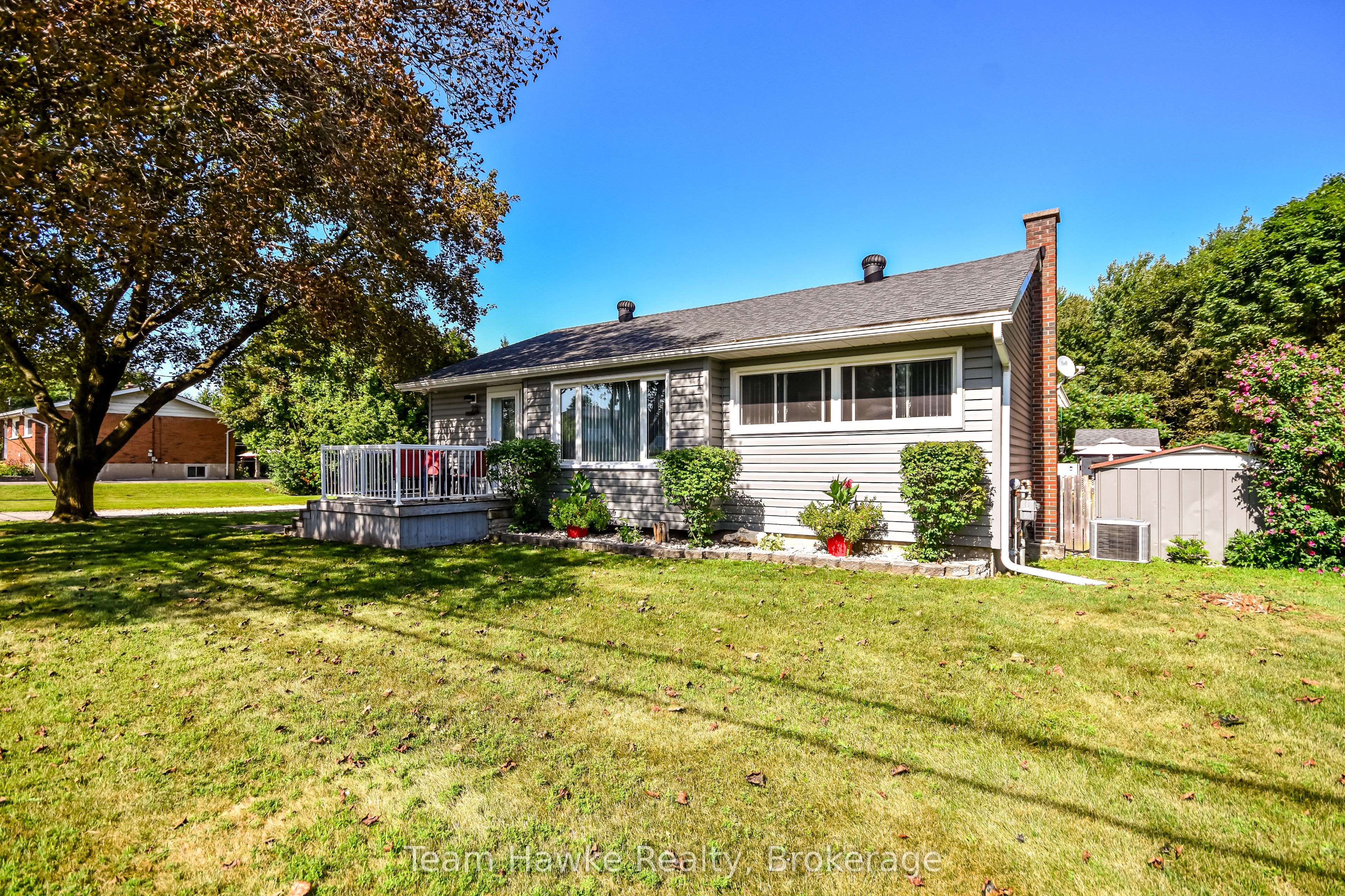 25 Lucy Street, Penetanguishene, ON L9M 1K7 photo 5