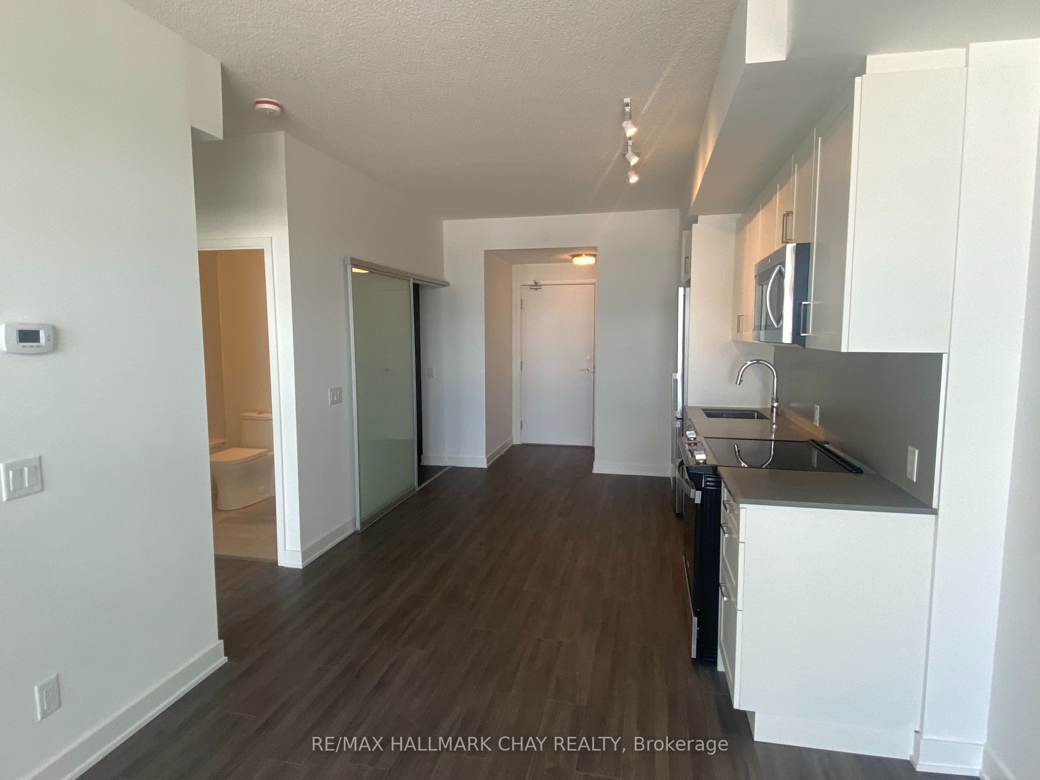 681 Yonge Street 317, Barrie, ON L4N 4E8