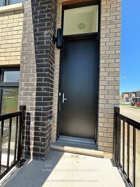 1 Cherry Hill Lane, Barrie, ON L9J 0M7 photo 3