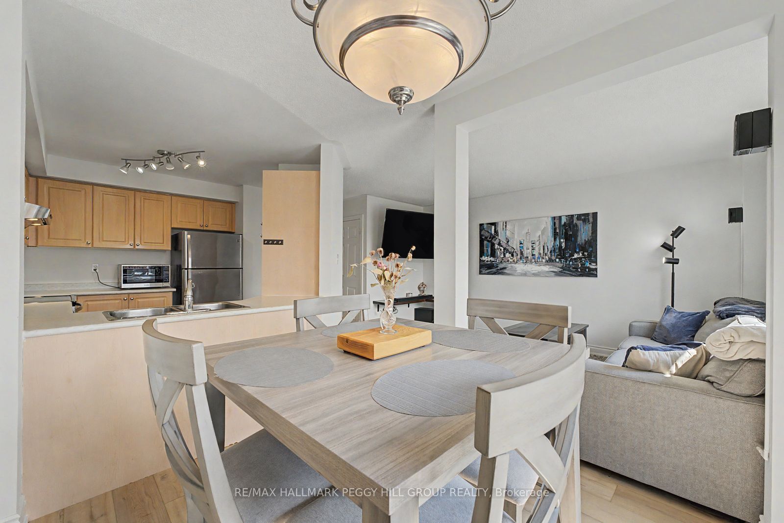 27 Gadwall Avenue, Barrie, ON L4N 8X6 photo 2
