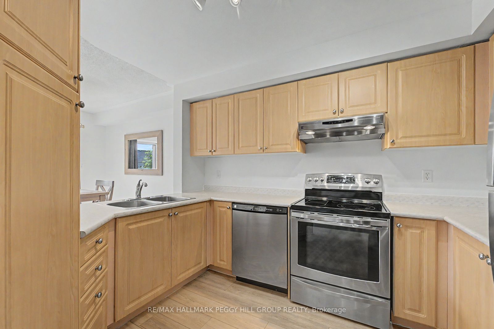 27 Gadwall Avenue, Barrie, ON L4N 8X6 photo 5
