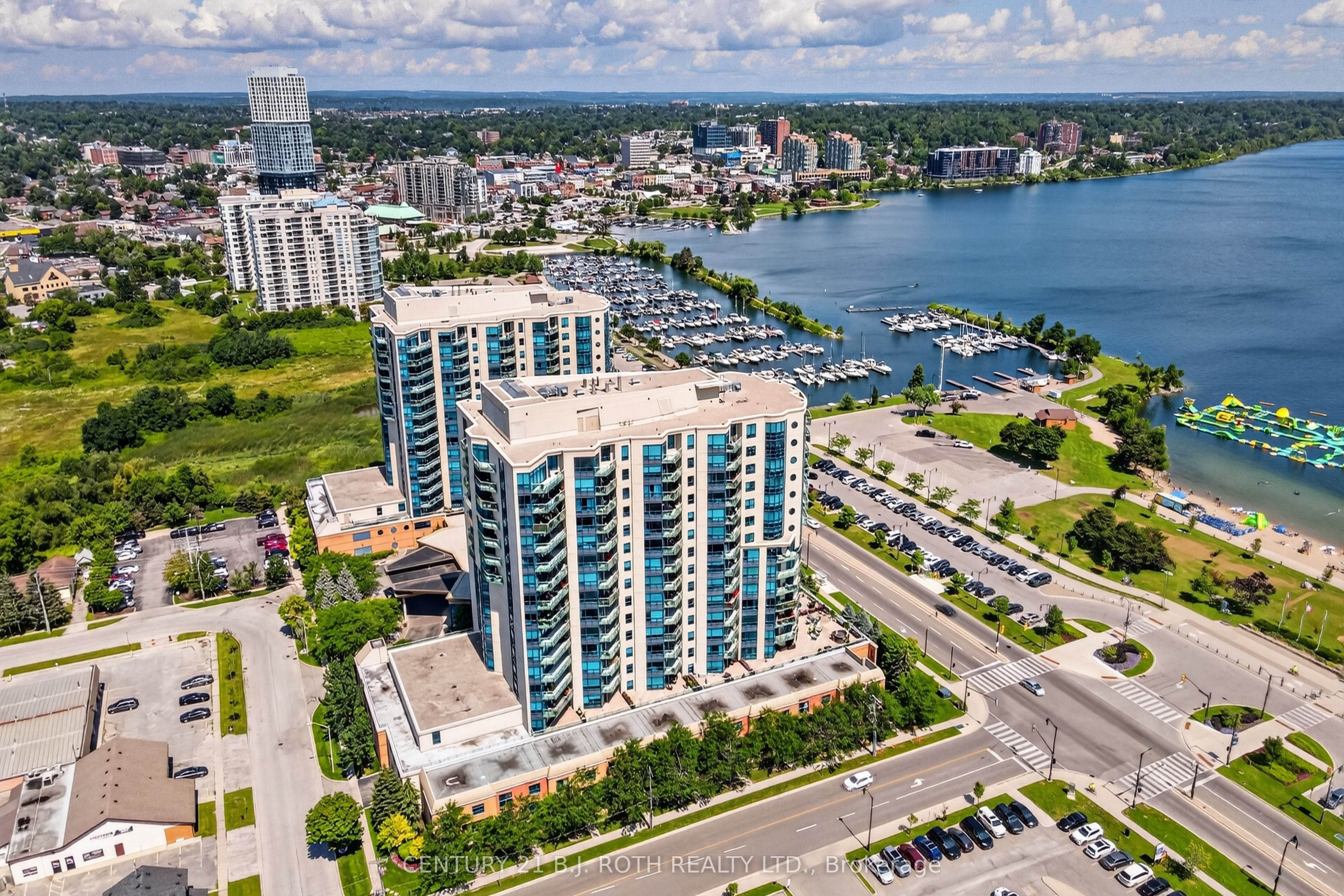 33 Ellen Street 904, Barrie, ON L4N 6E9