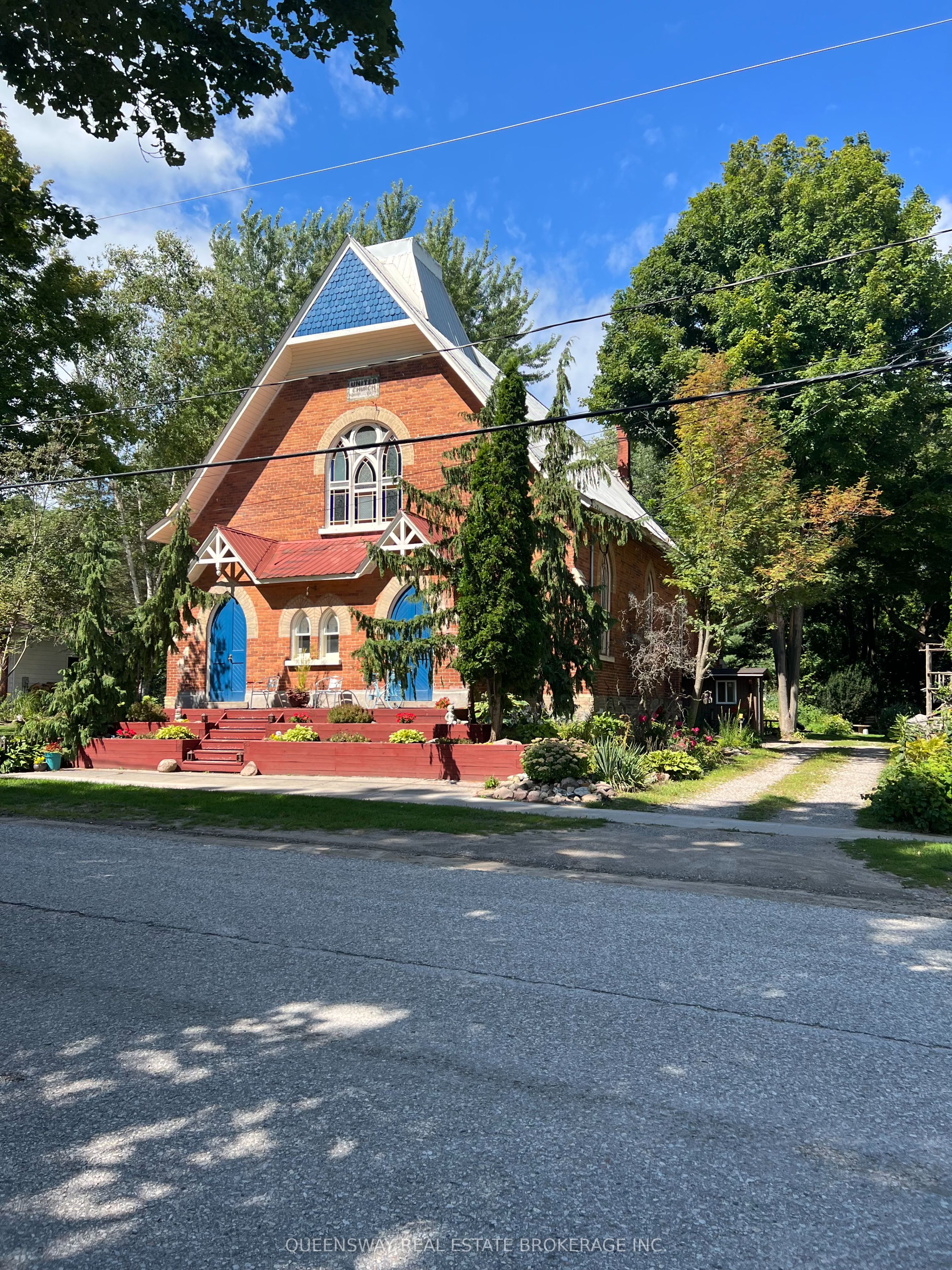 10 Mill Street W, Springwater, ON L0L 1V0 photo 2