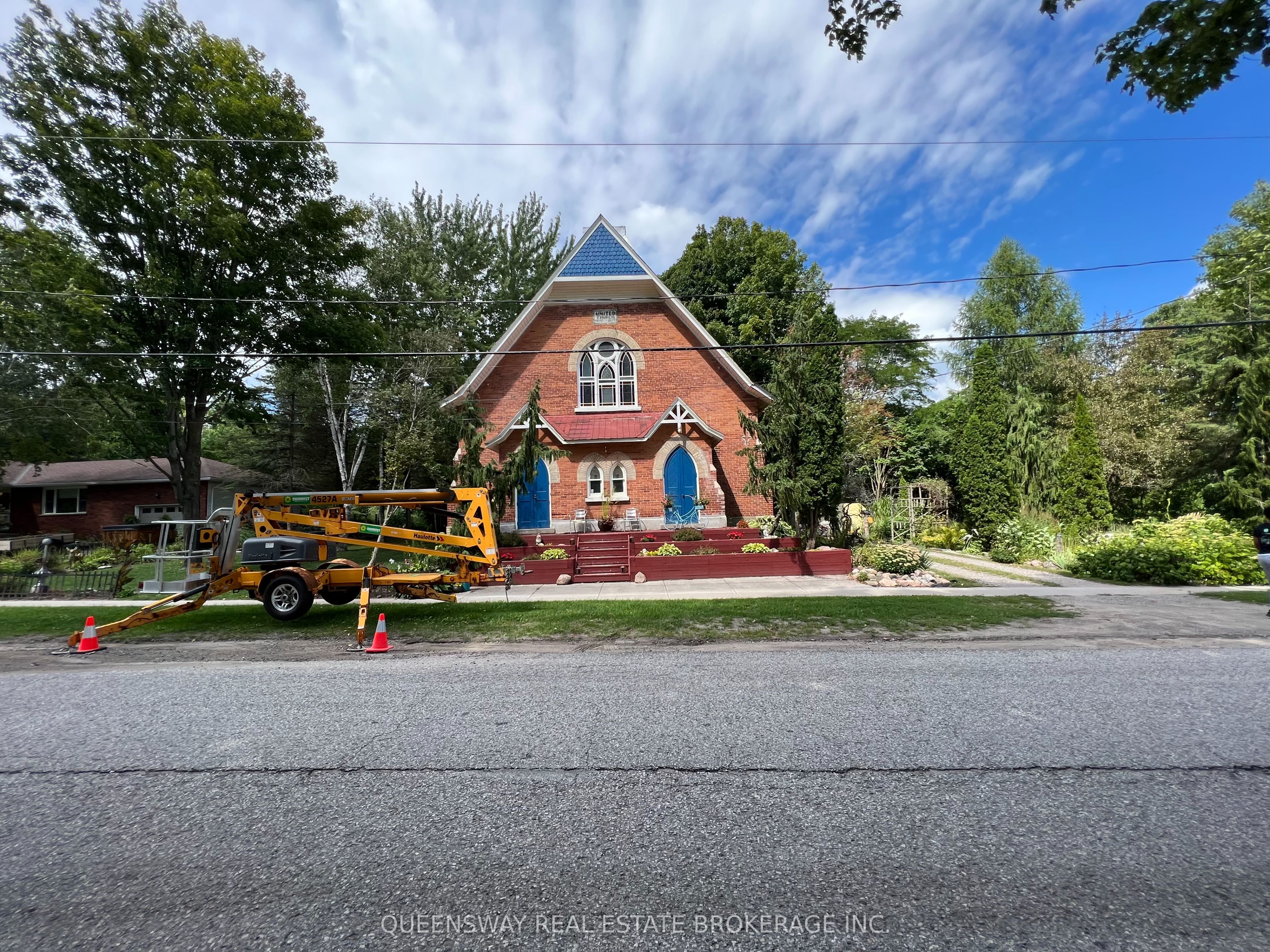 10 Mill Street W, Springwater, ON L0L 1V0 photo 5