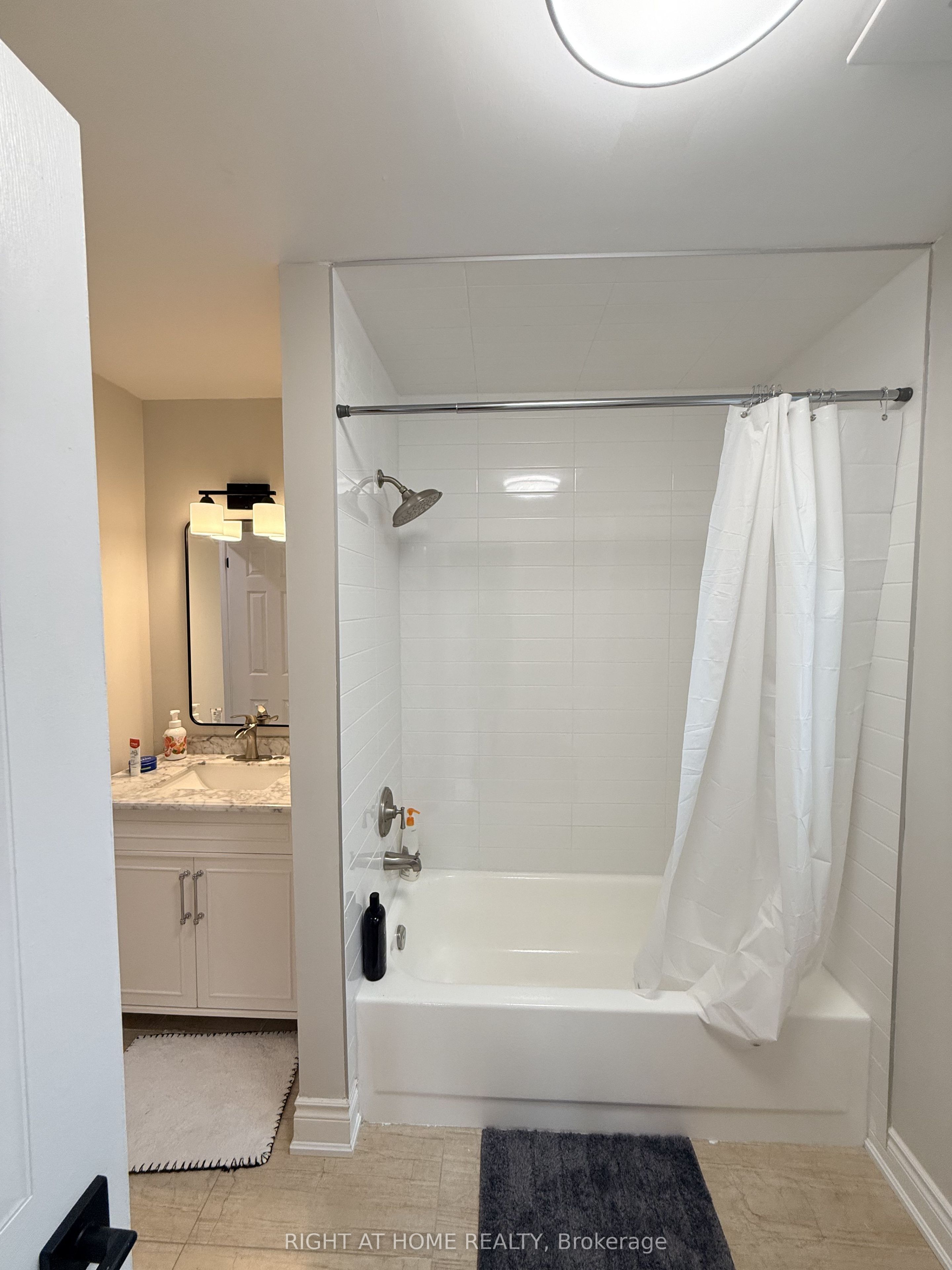 73 Barre Drive Main, Barrie, ON L4N 7P1 photo 5