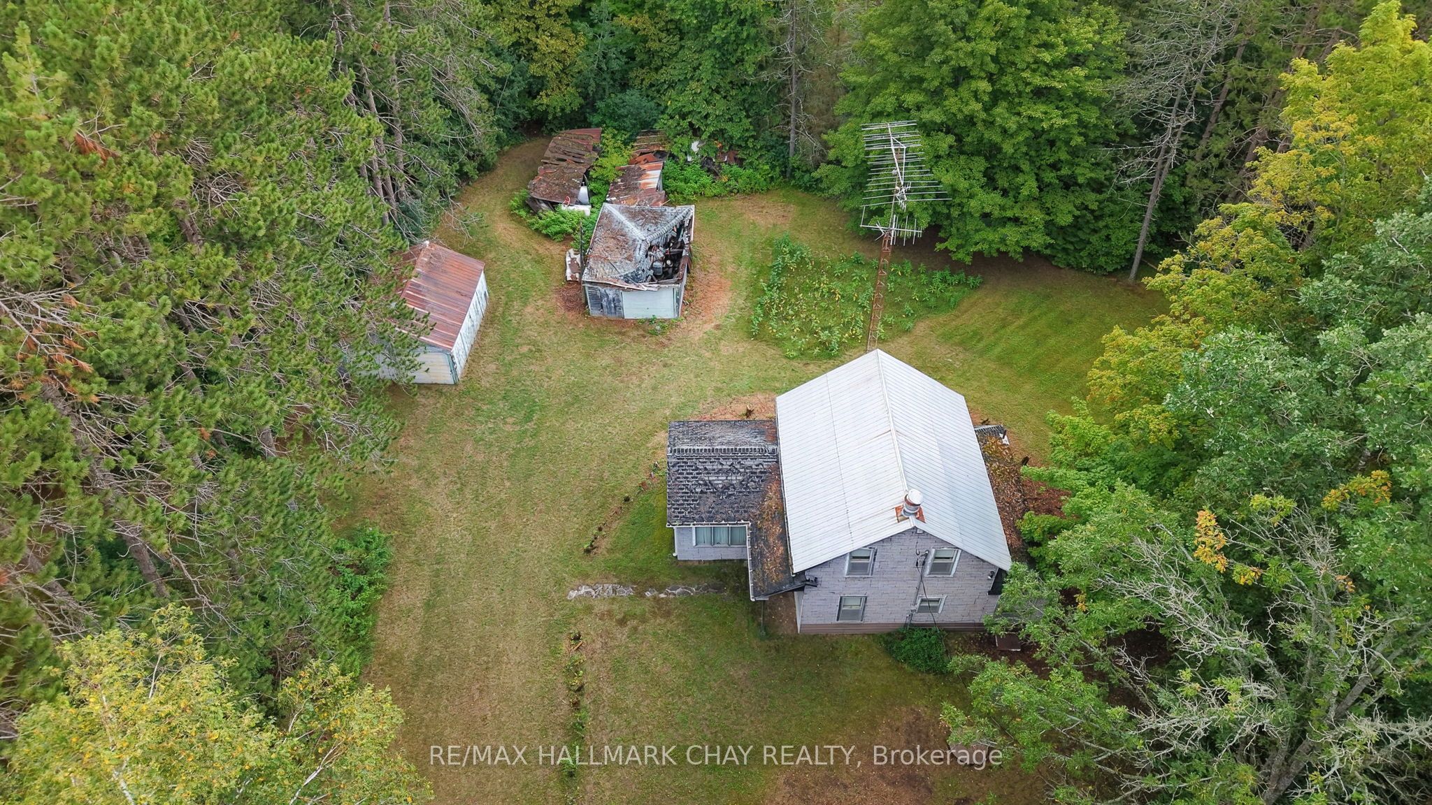 1347 Old Second Road N, Springwater, ON L0L 2K0 photo 5