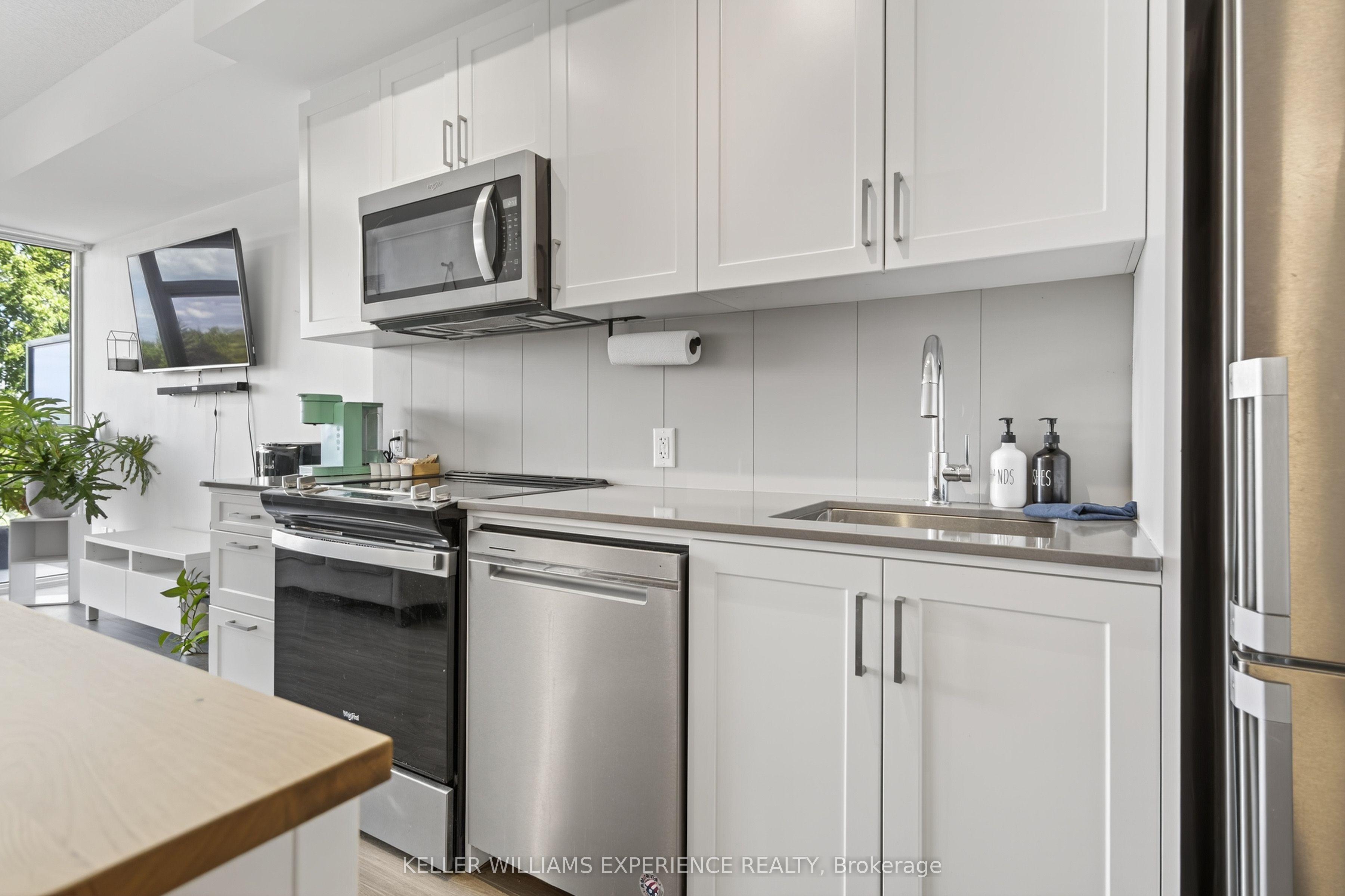681 Yonge Street 328, Barrie, ON L4N 4E8 photo 4