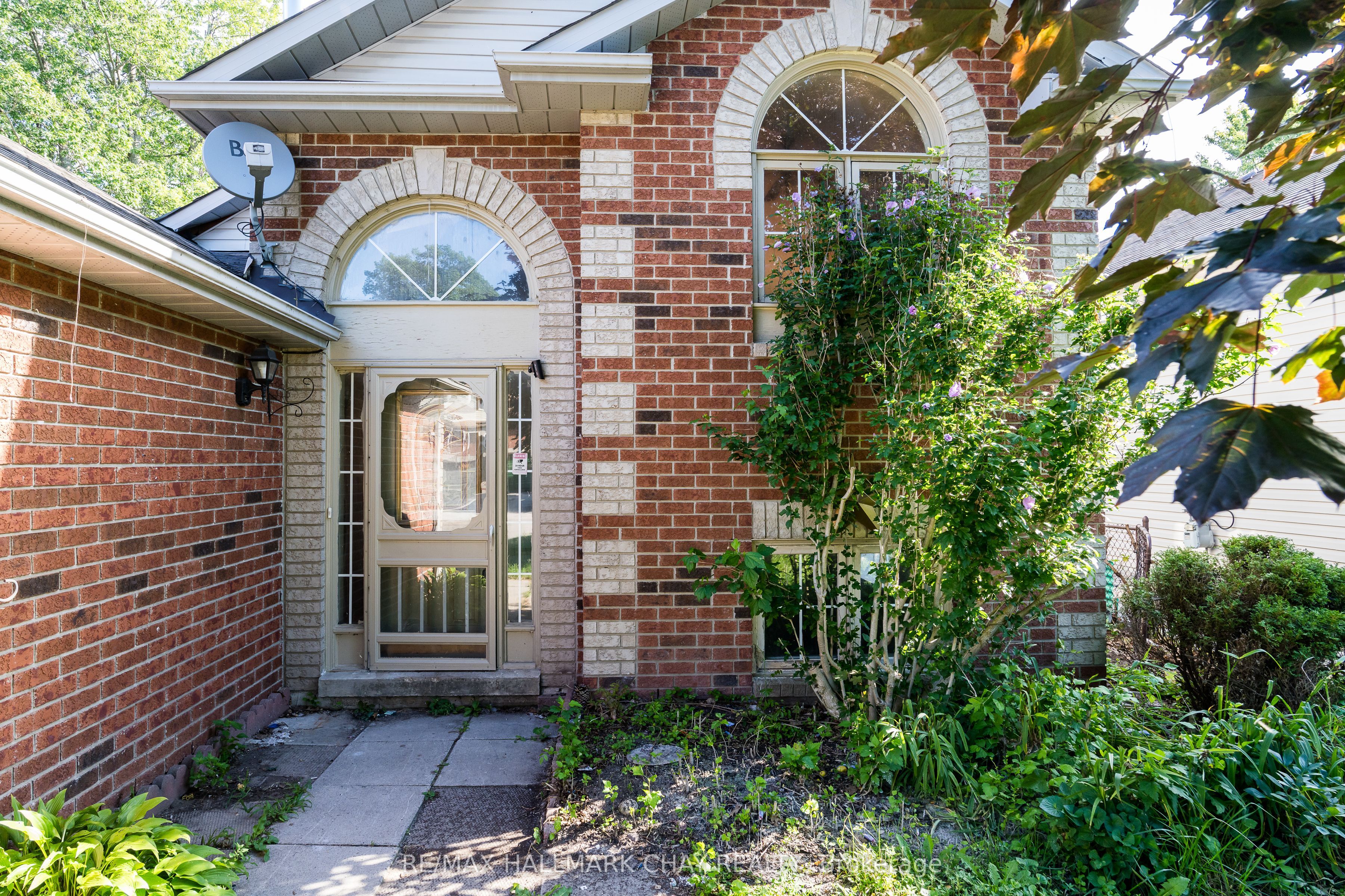 5 Goldsmith Place, Wasaga Beach, ON L9Z 1E4