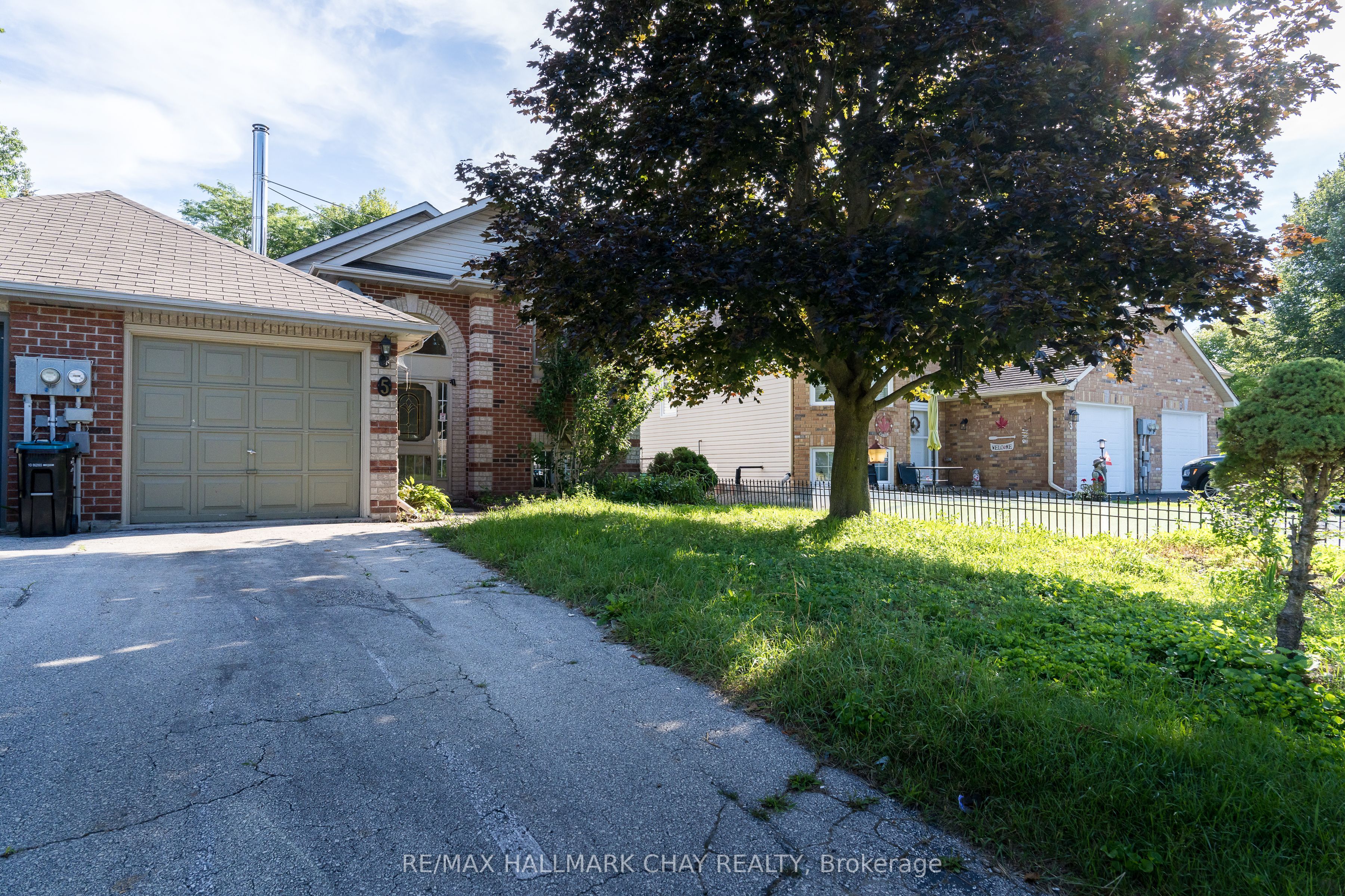 5 Goldsmith Place, Wasaga Beach, ON L9Z 1E4 photo 3