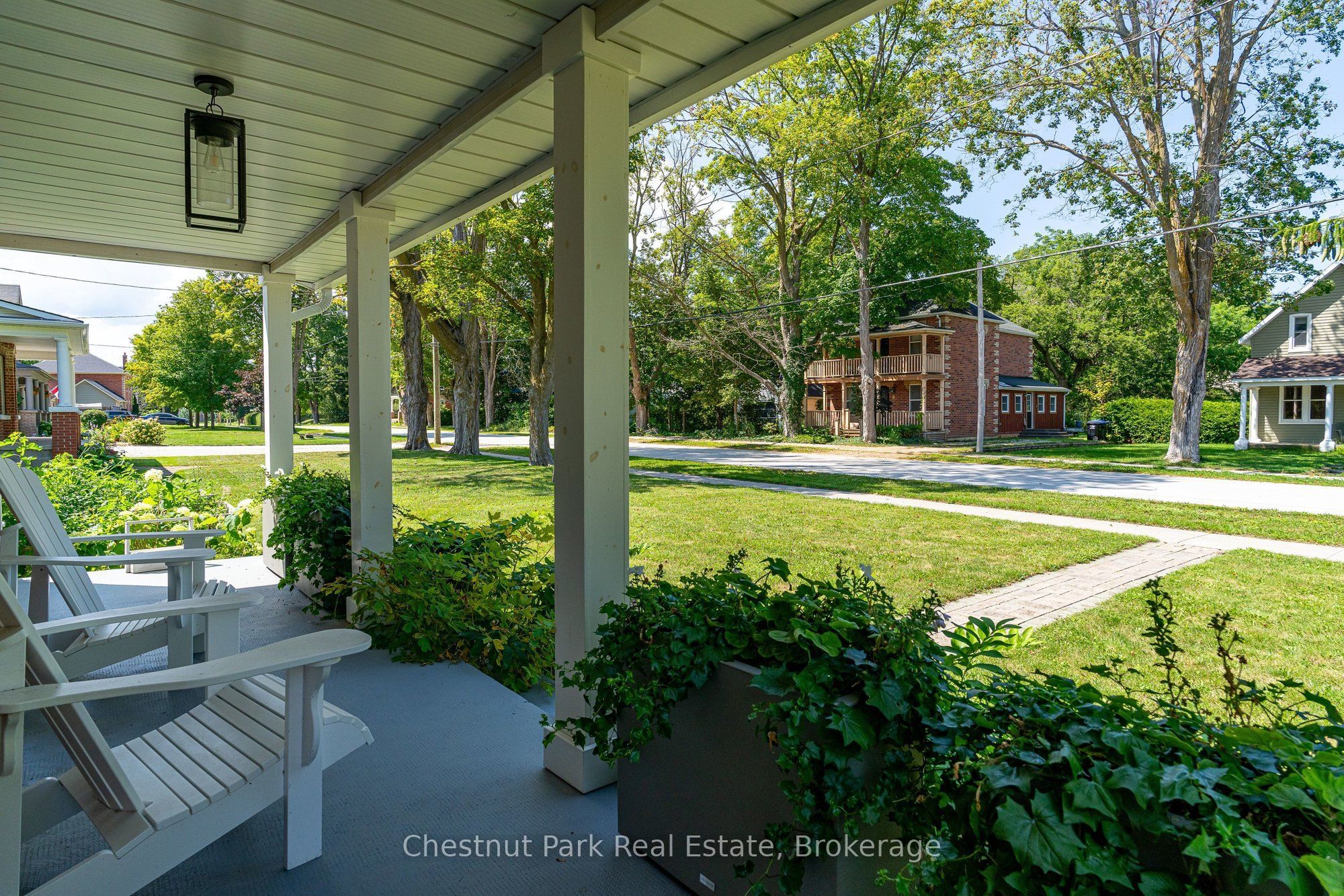 9 Wellington Street E, Clearview, ON L0M 1G0 photo 3