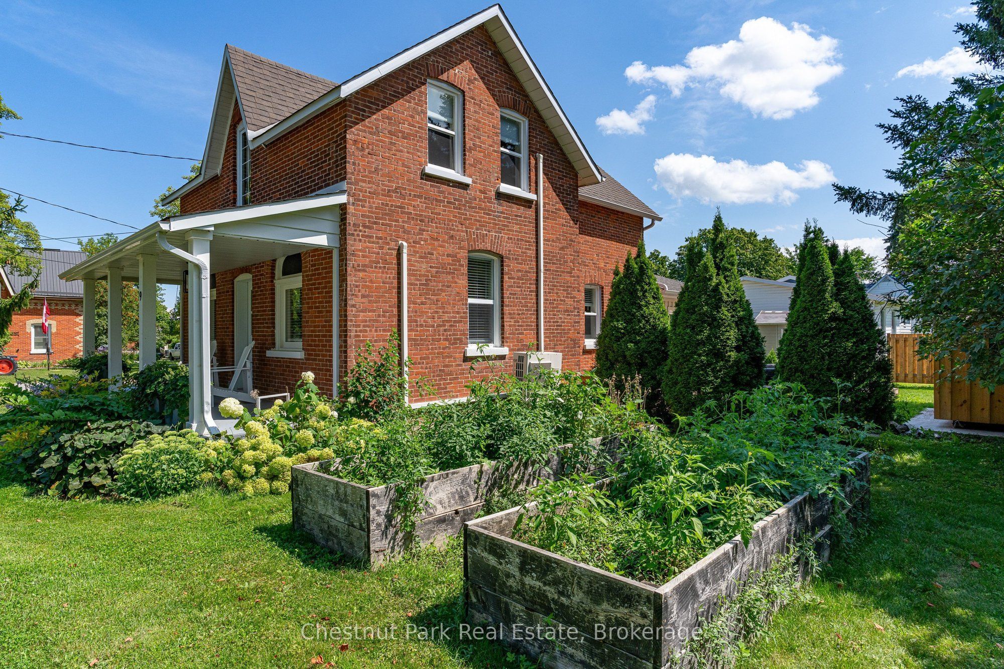 9 Wellington Street E, Clearview, ON L0M 1G0 photo 4