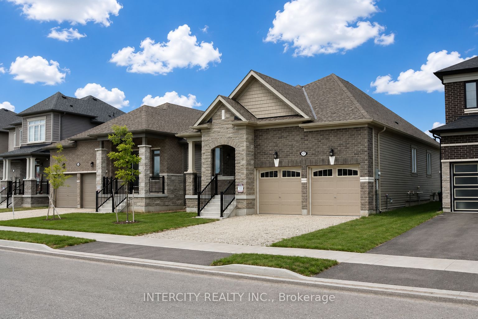 17 Union Boulevard, Wasaga Beach, ON L9Z 0M6 photo 2