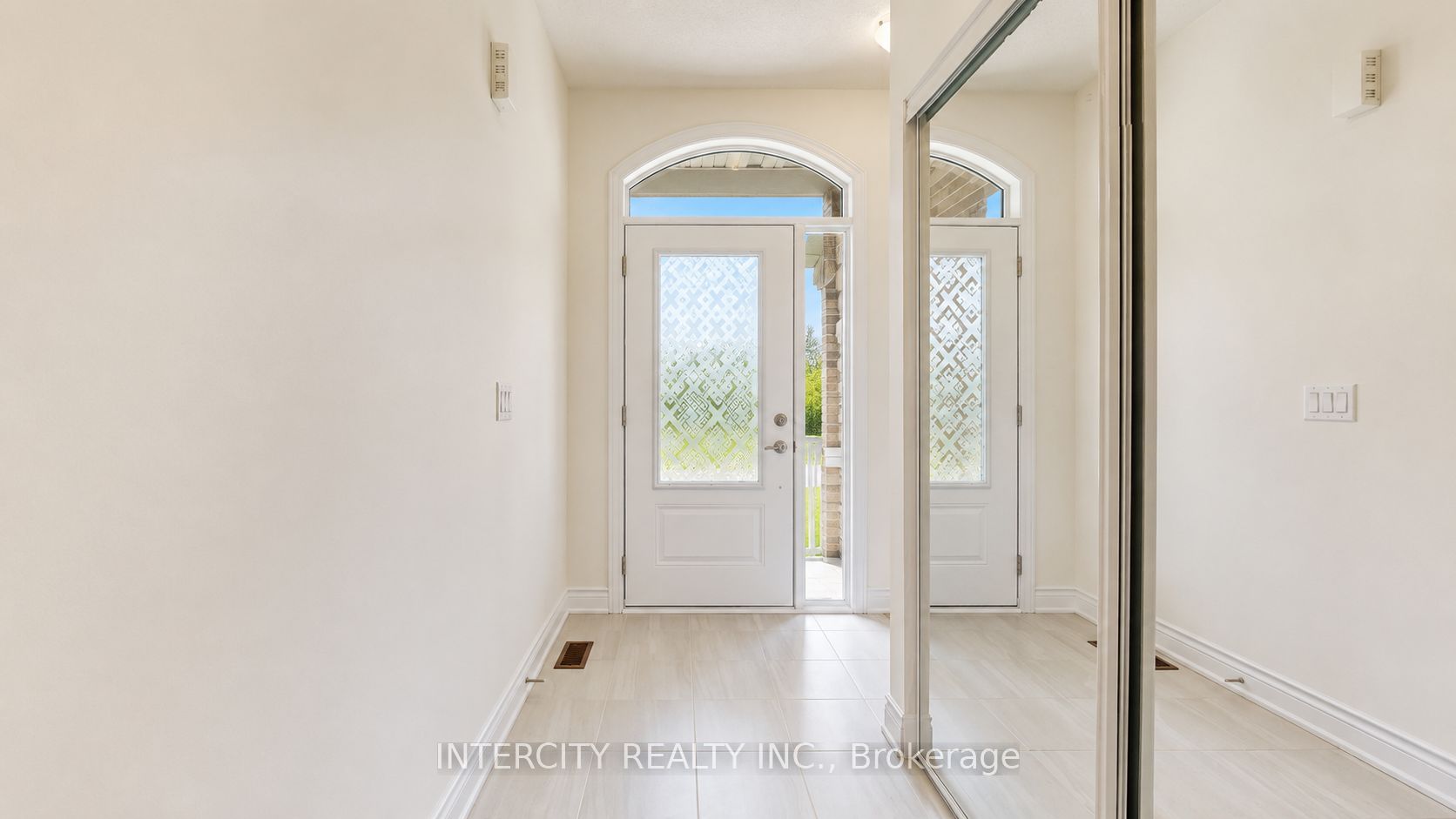 17 Union Boulevard, Wasaga Beach, ON L9Z 0M6 photo 5