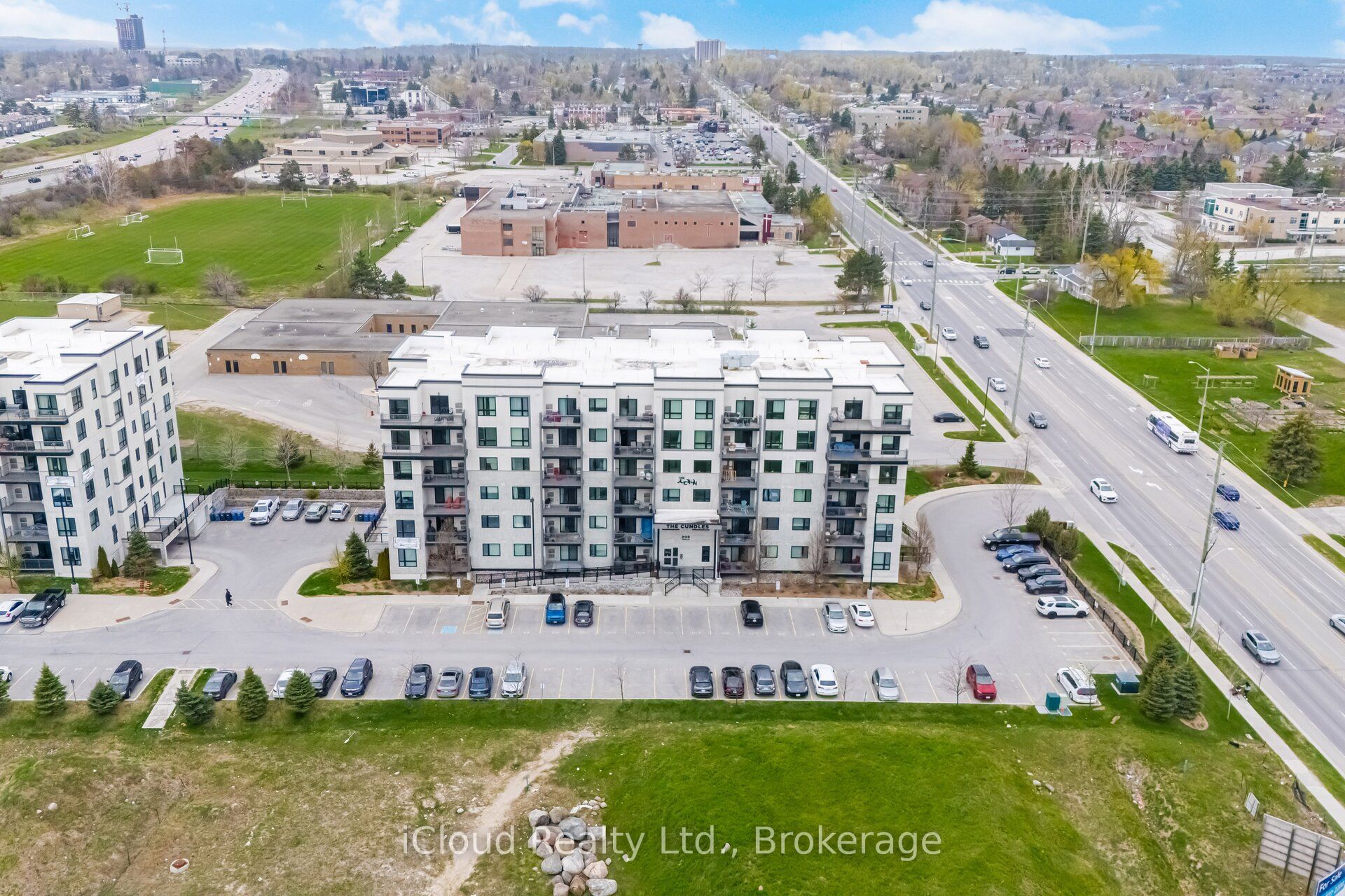 295 Cundles Road E 208, Barrie, ON L4M 0K8 photo 4