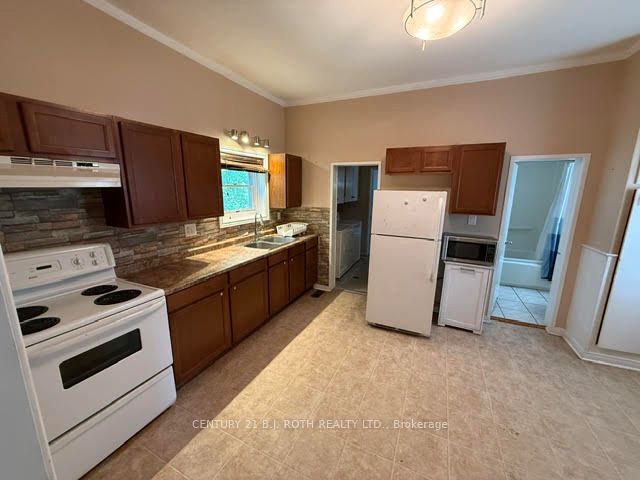 26 Caroline Street, Barrie, ON L4N 2S3 photo 4