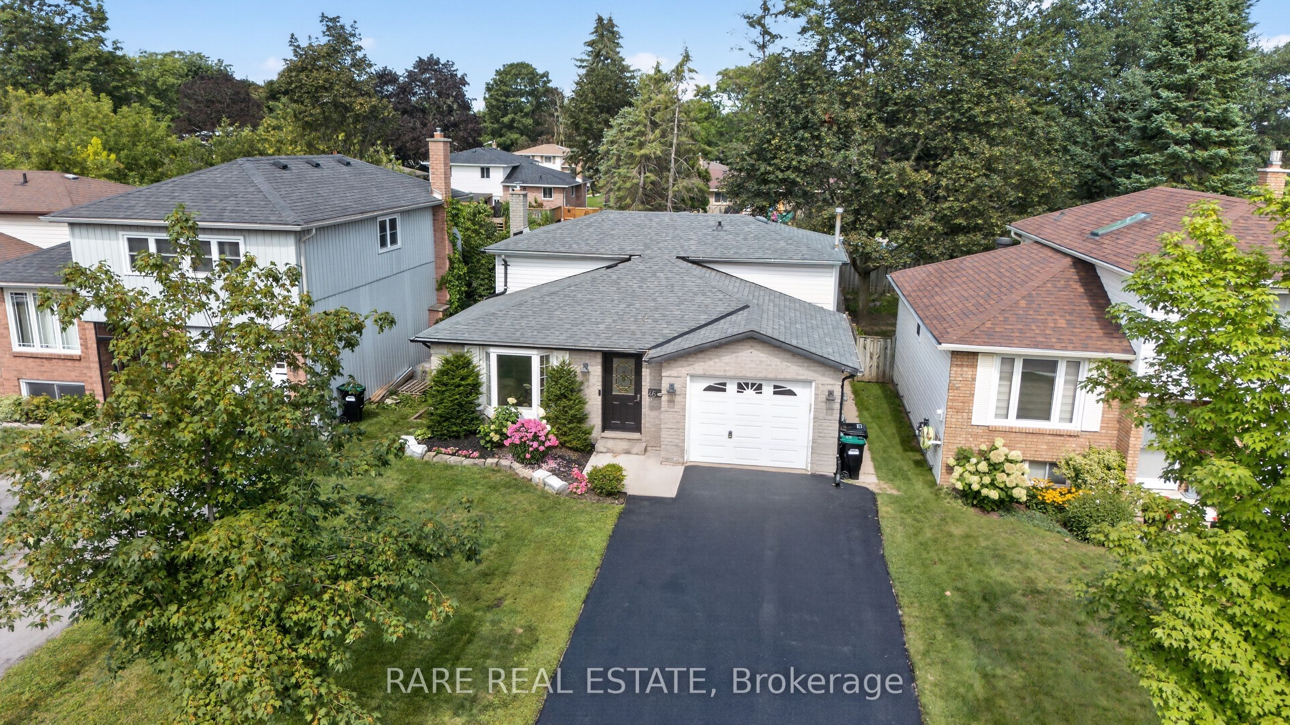 46 Ridgeway Avenue, Barrie, ON L4N 5L2 photo 2