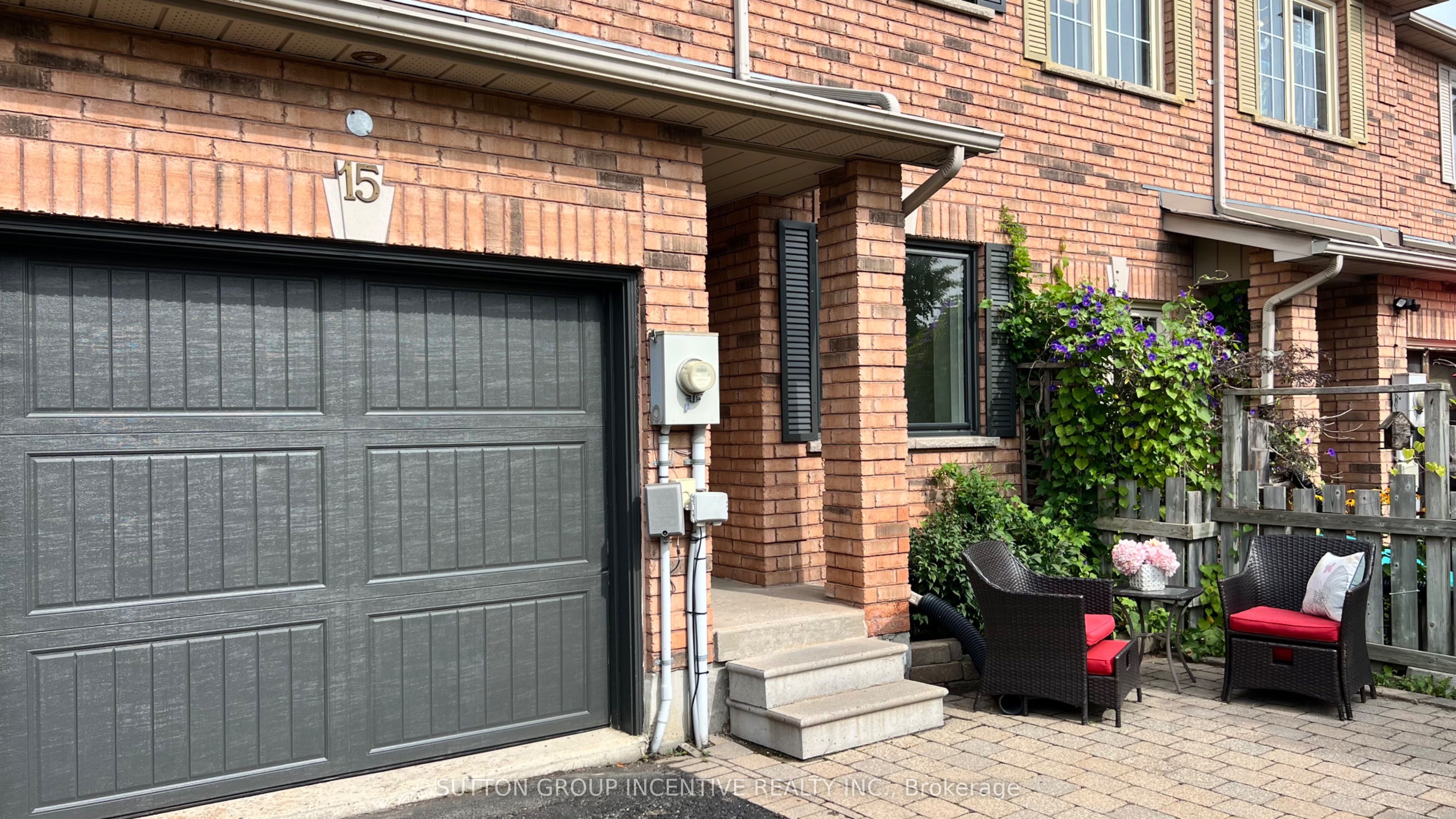 15 Bruce Crescent, Barrie, ON L4N 8T8 photo 3