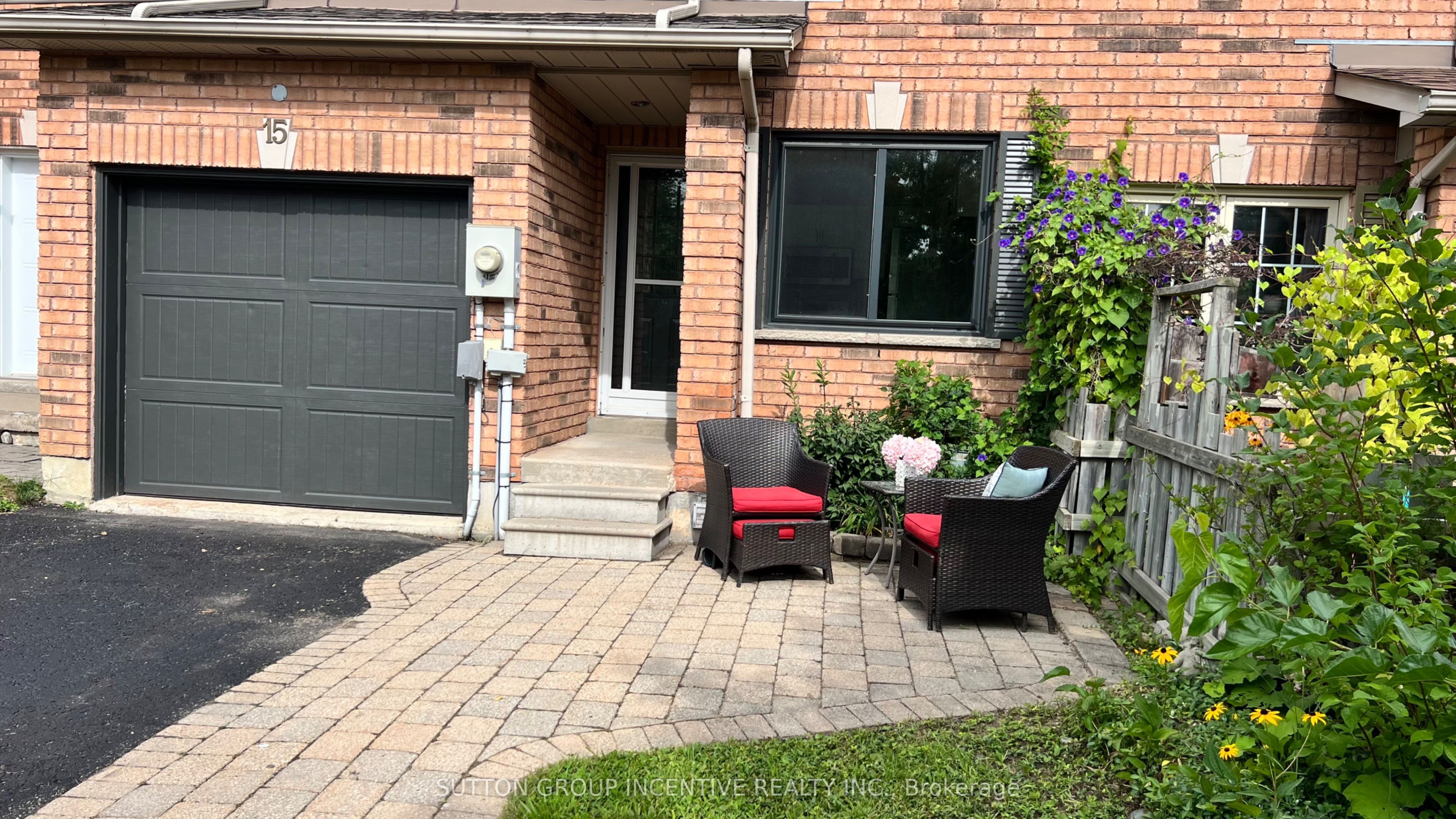 15 Bruce Crescent, Barrie, ON L4N 8T8 photo 4