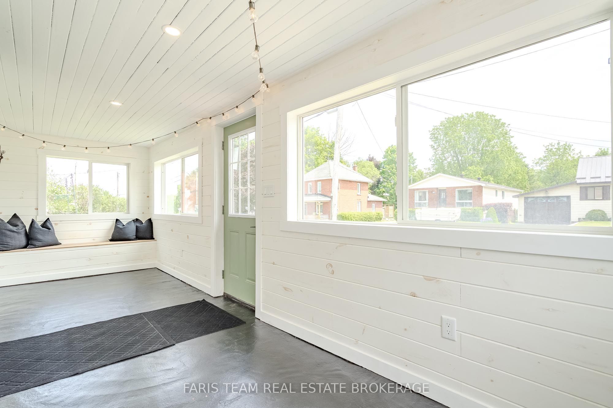 654 Victoria Street, Midland, ON L4R 1A7 photo 5