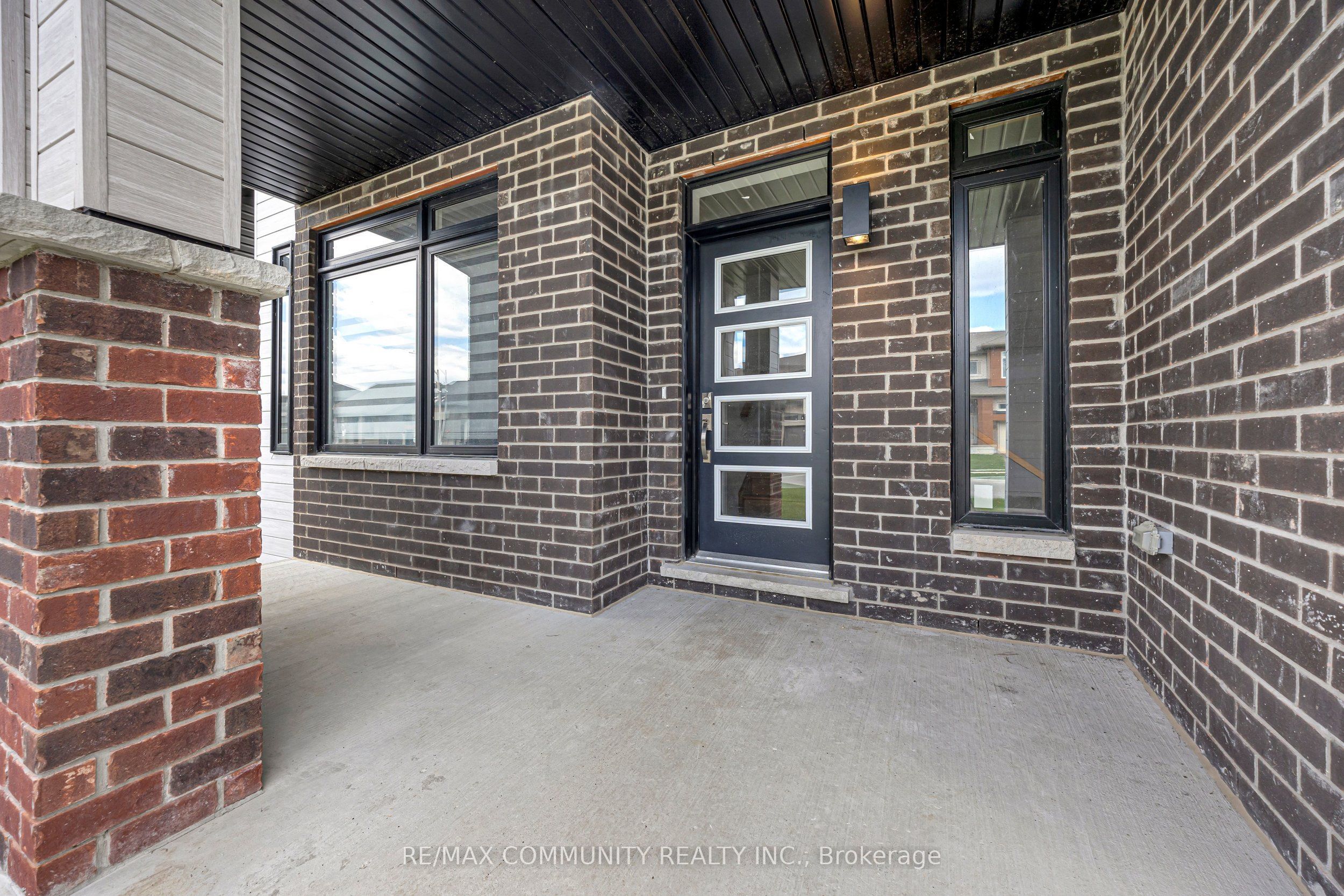 3169 Searidge Street, Severn, ON L3V 0Y4 photo 4