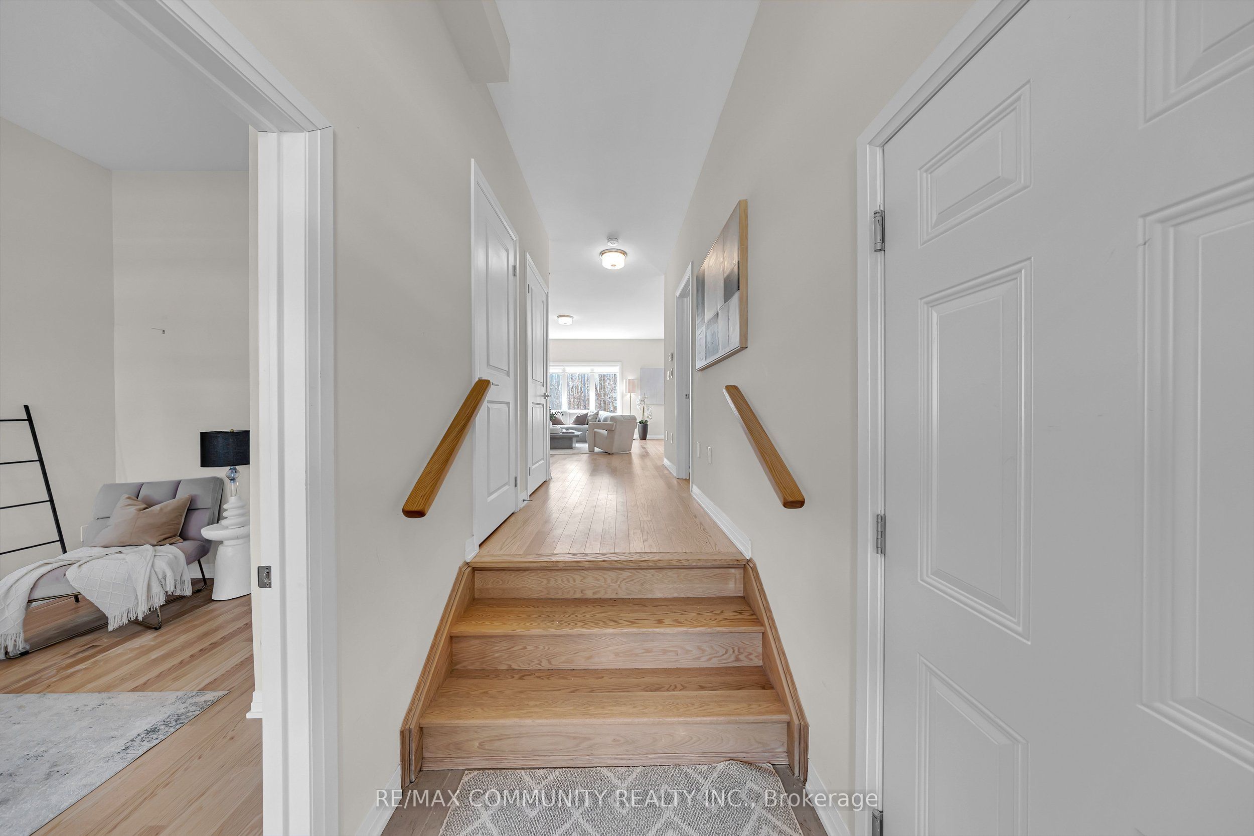 3169 Searidge Street, Severn, ON L3V 0Y4 photo 5