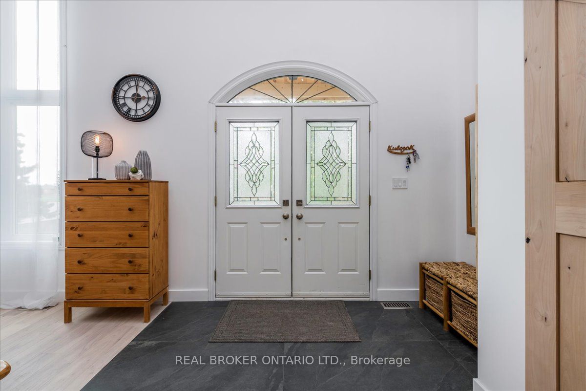 3665 Baldwick Lane, Springwater, ON L0M 1T2 photo 4