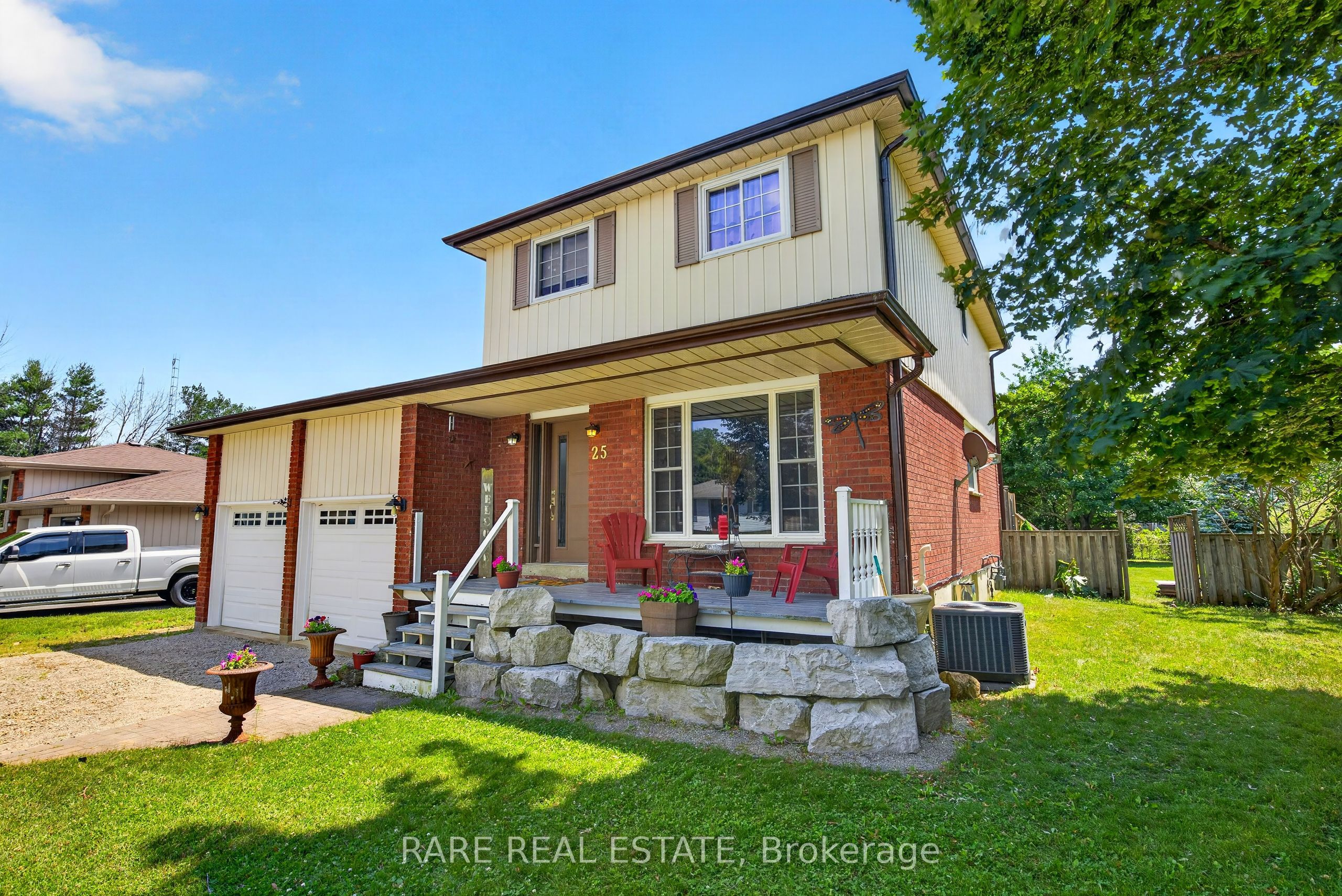 25 Edgewood Crescent, Clearview, ON L0M 1N0 photo 2